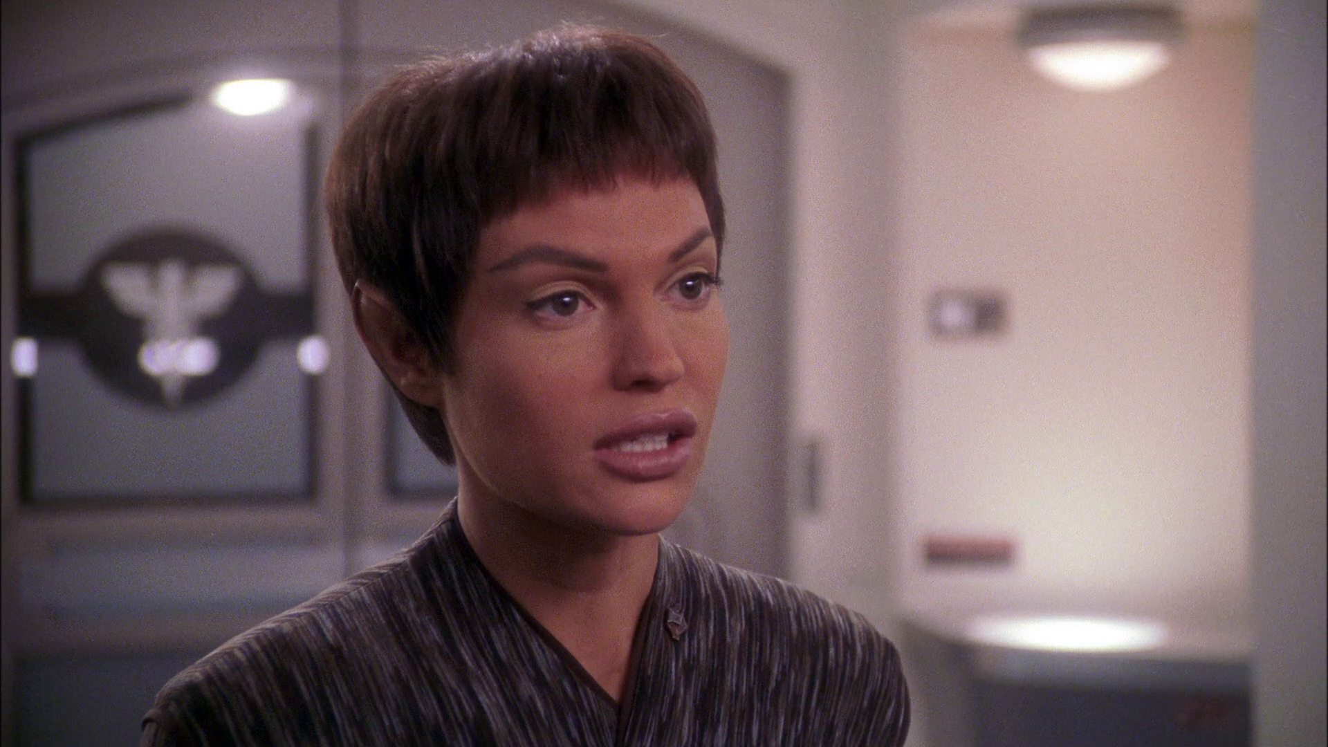 extant_StarTrek_ENT_1x25-TwoDaysAndTwoNights_0413.jpg