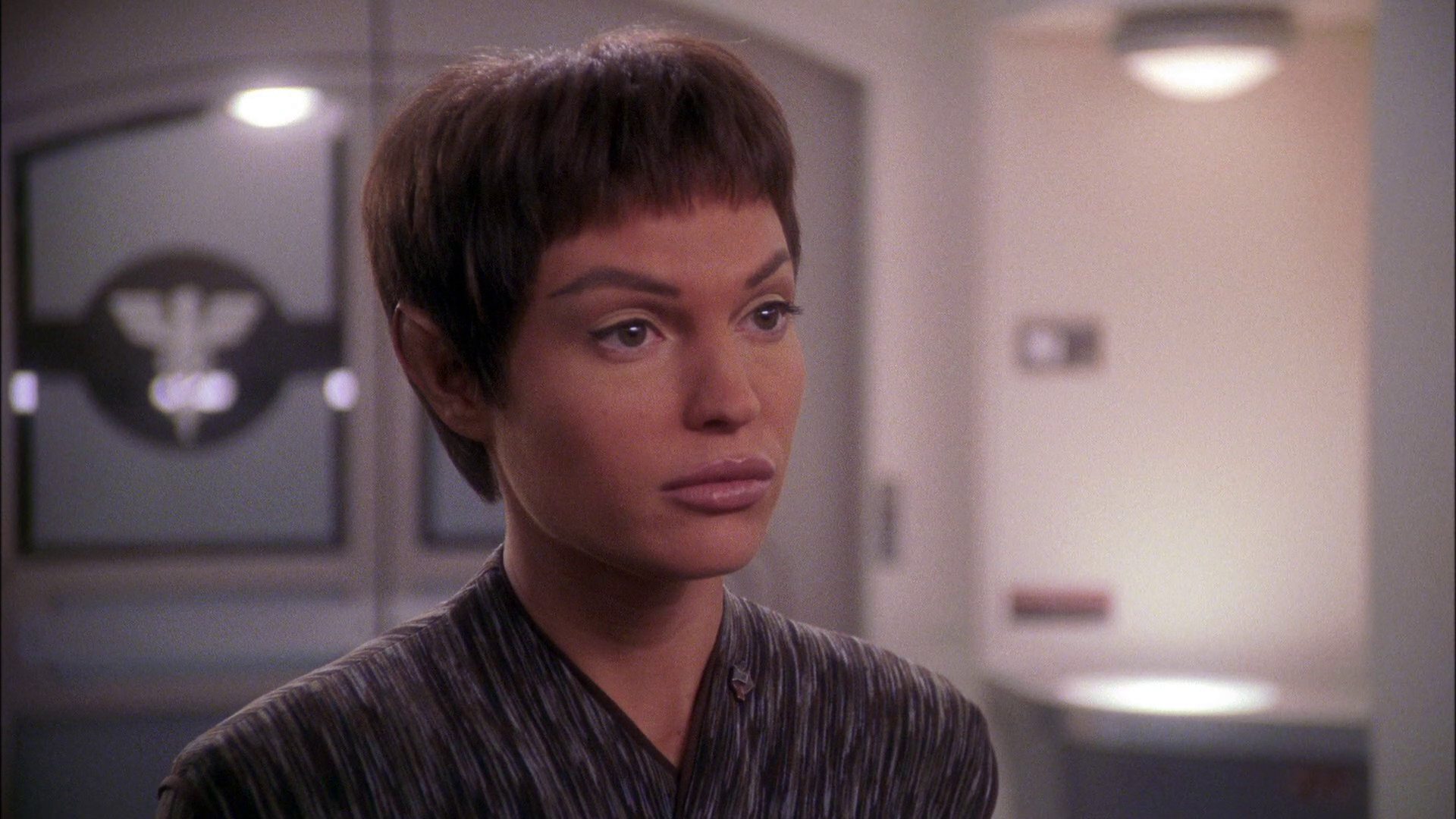 extant_StarTrek_ENT_1x25-TwoDaysAndTwoNights_0415.jpg