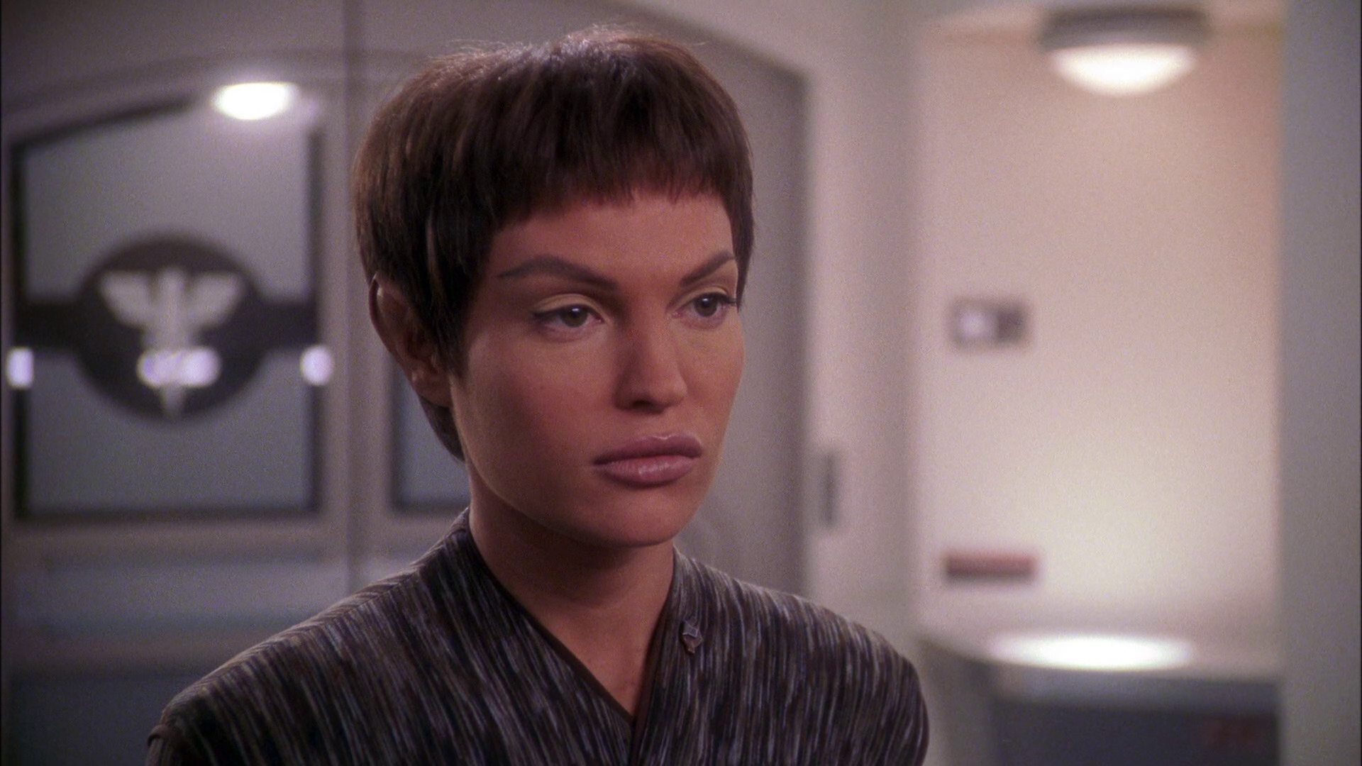 extant_StarTrek_ENT_1x25-TwoDaysAndTwoNights_0423.jpg