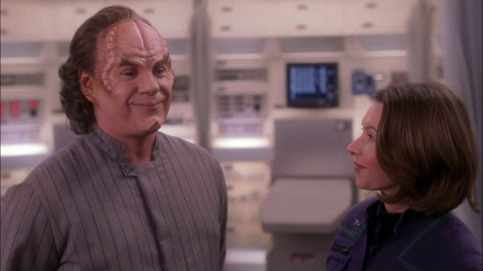 extant_StarTrek_ENT_1x25-TwoDaysAndTwoNights_0440.jpg
