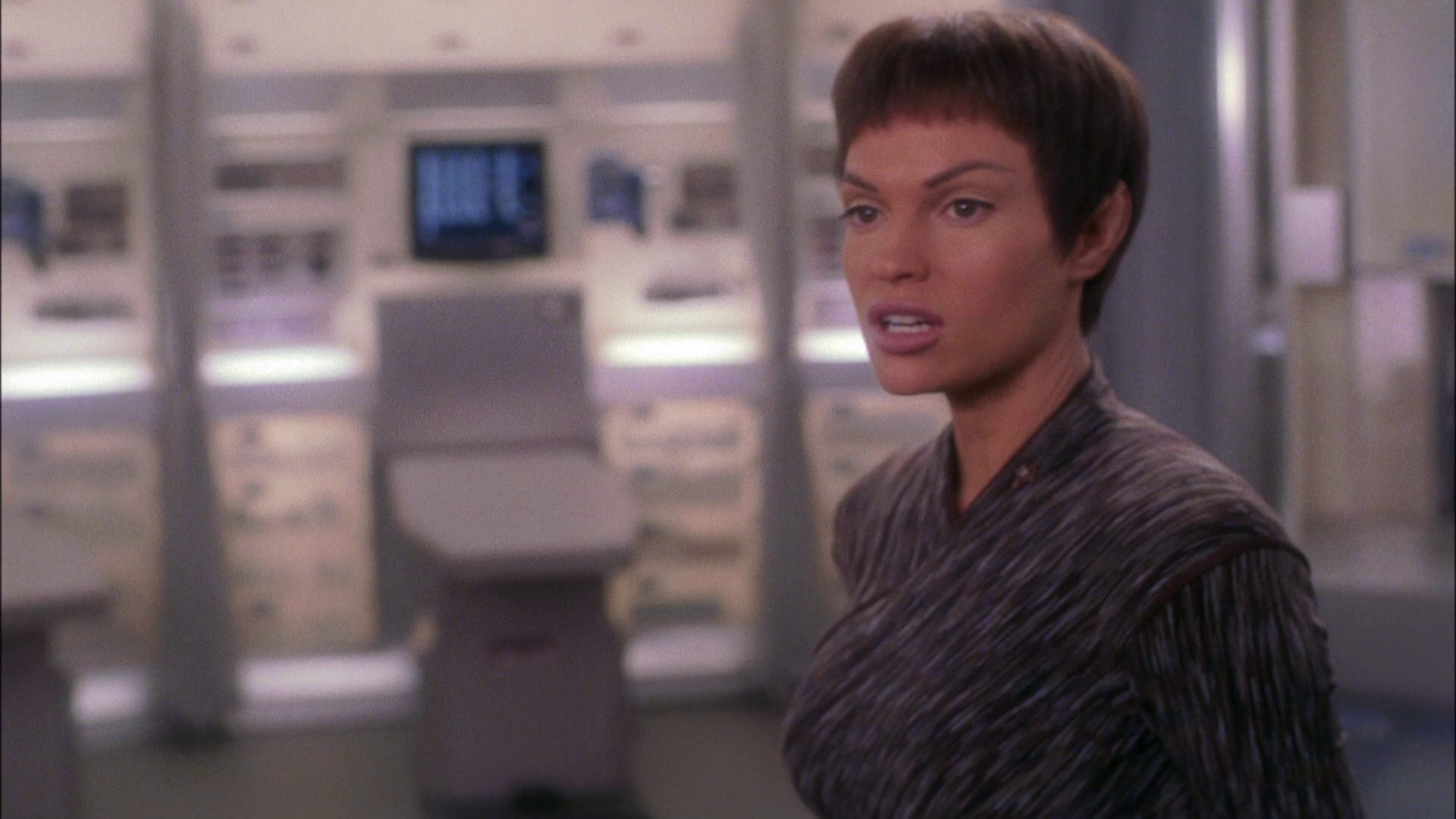 extant_StarTrek_ENT_1x25-TwoDaysAndTwoNights_0452.jpg
