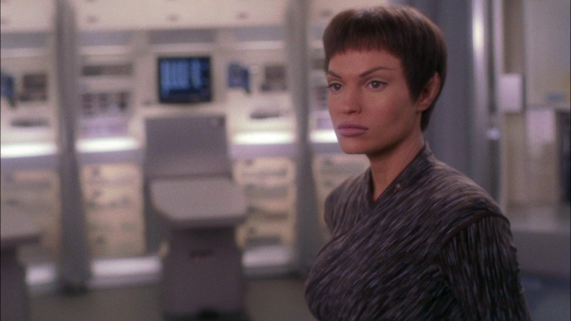 extant_StarTrek_ENT_1x25-TwoDaysAndTwoNights_0453.jpg