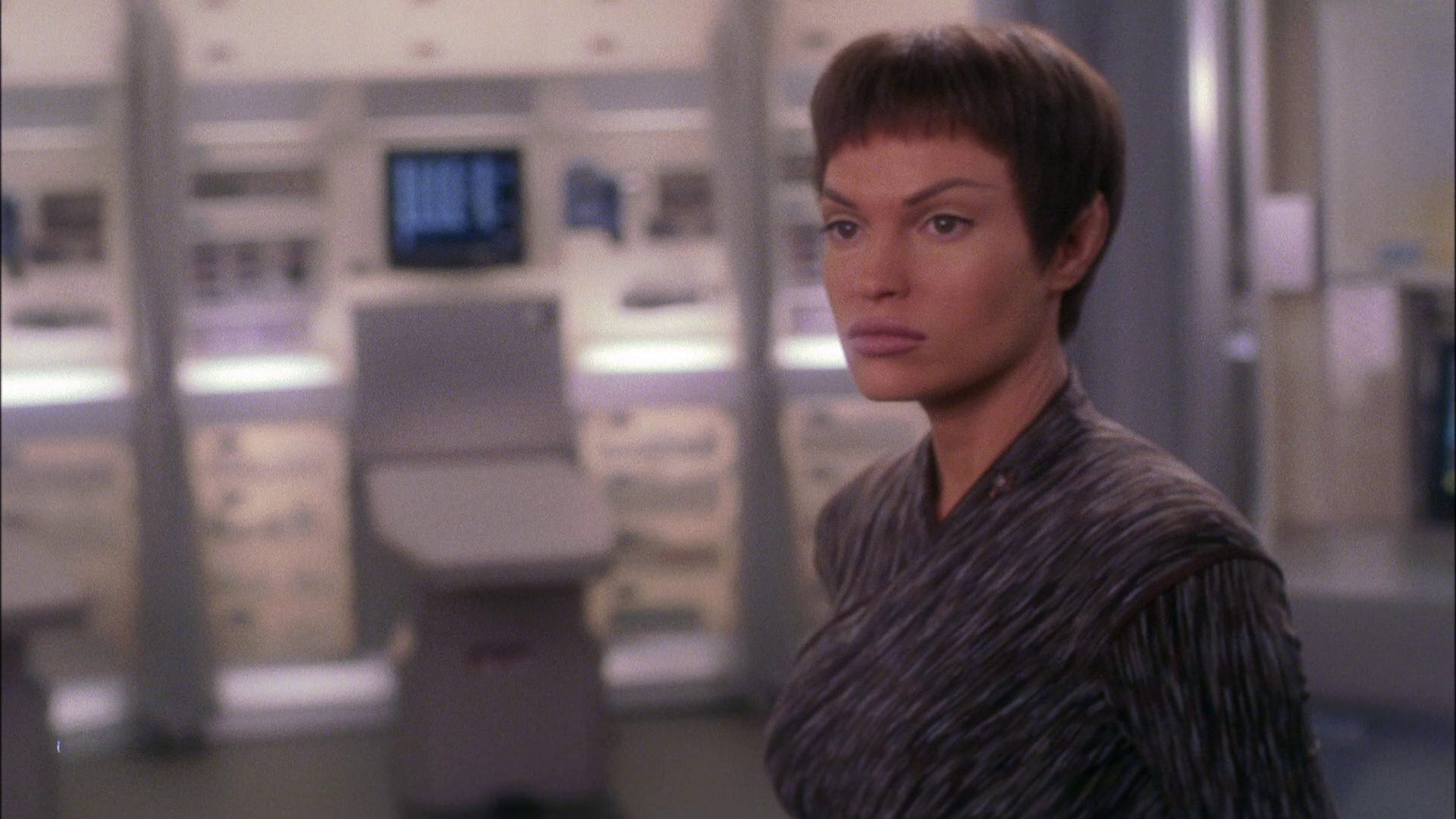 extant_StarTrek_ENT_1x25-TwoDaysAndTwoNights_0454.jpg