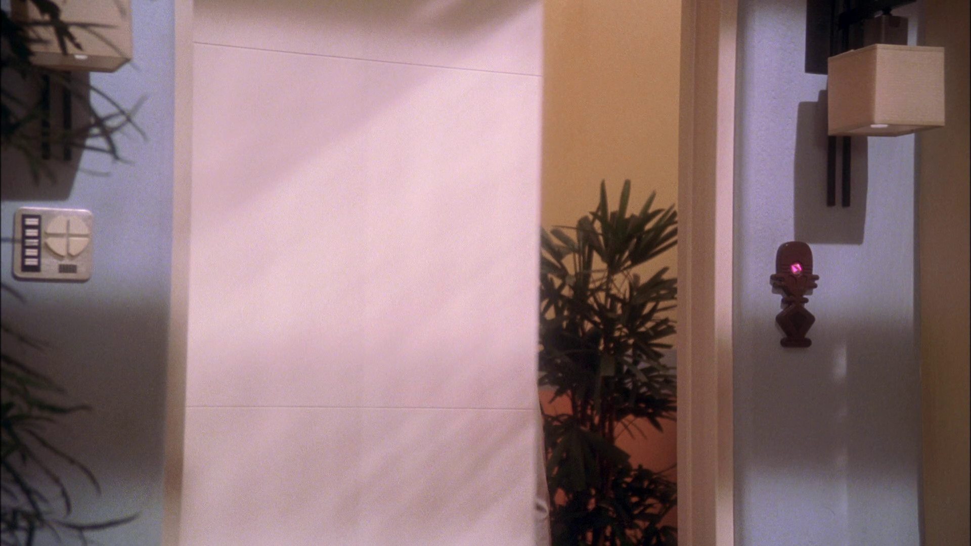 extant_StarTrek_ENT_1x25-TwoDaysAndTwoNights_0462.jpg