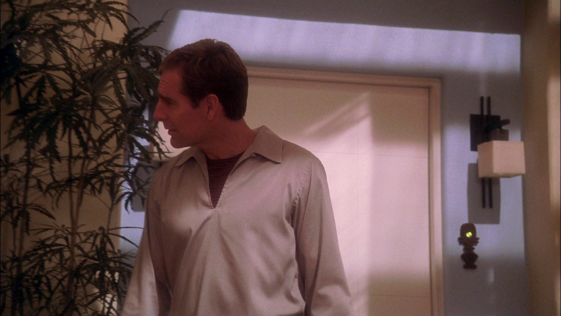 extant_StarTrek_ENT_1x25-TwoDaysAndTwoNights_0485.jpg