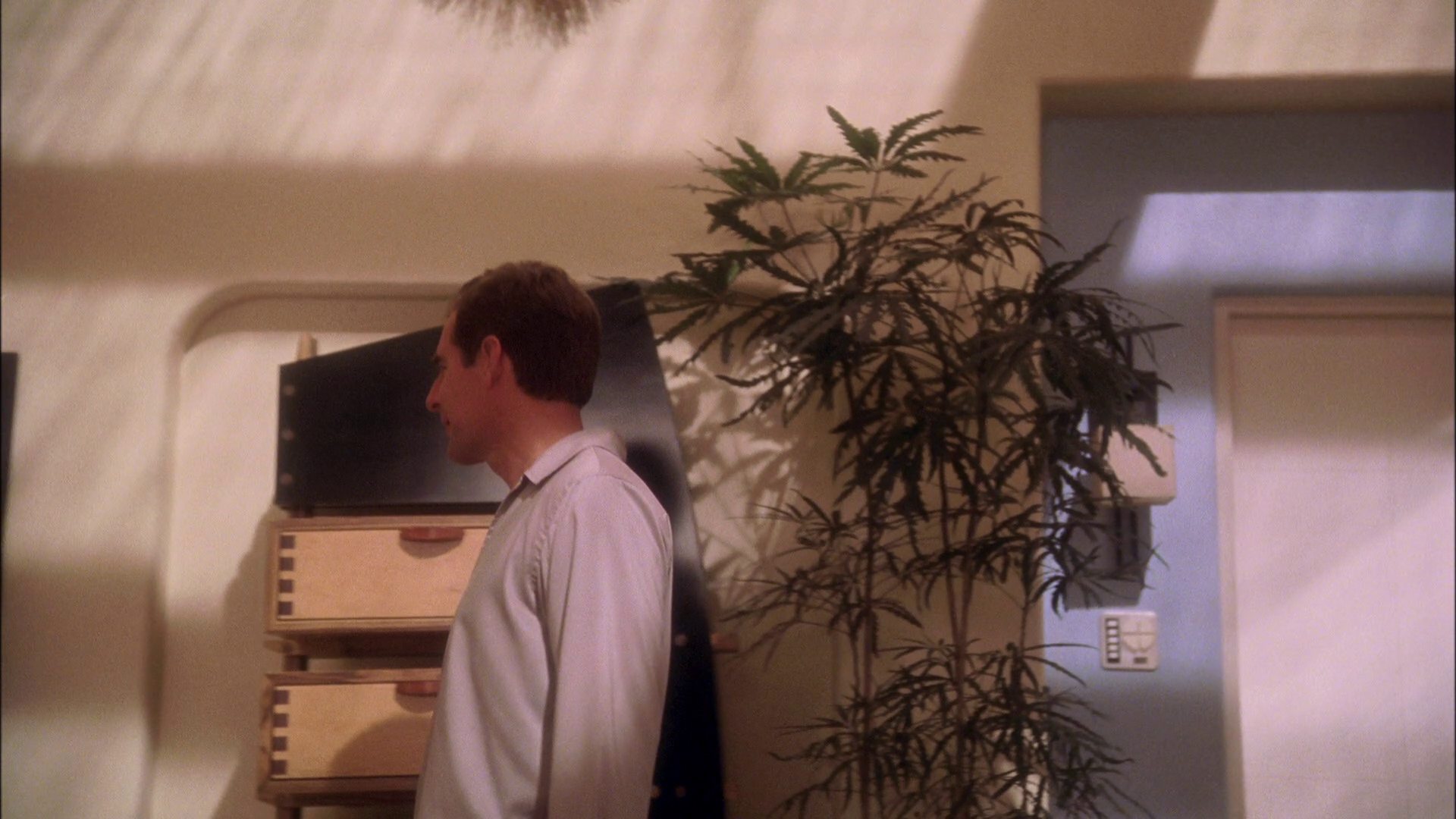 extant_StarTrek_ENT_1x25-TwoDaysAndTwoNights_0489.jpg