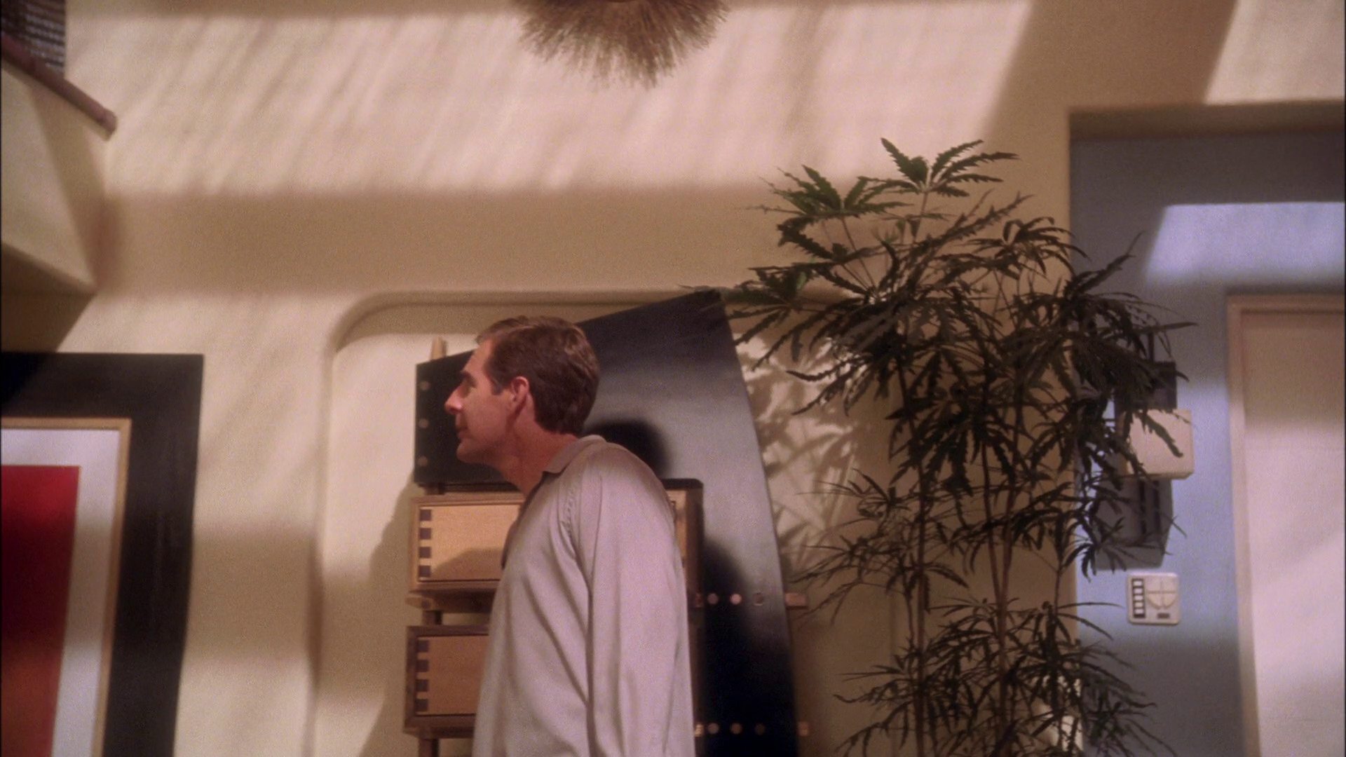 extant_StarTrek_ENT_1x25-TwoDaysAndTwoNights_0490.jpg