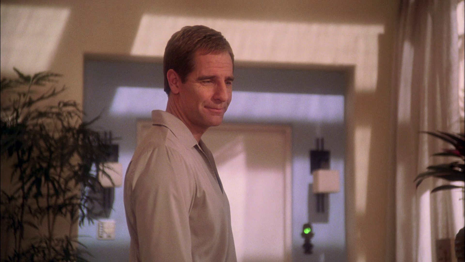 extant_StarTrek_ENT_1x25-TwoDaysAndTwoNights_0512.jpg