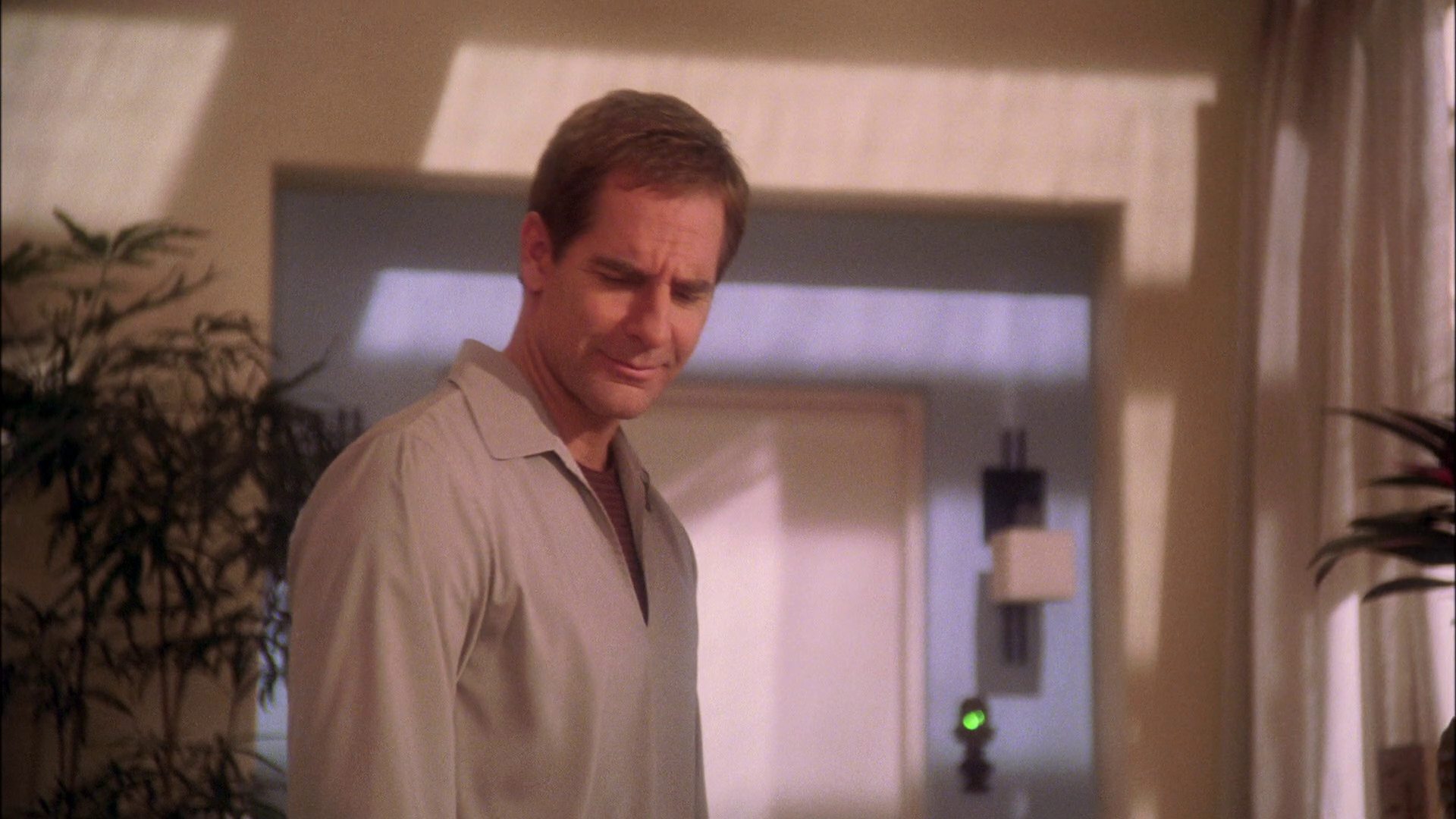 extant_StarTrek_ENT_1x25-TwoDaysAndTwoNights_0516.jpg