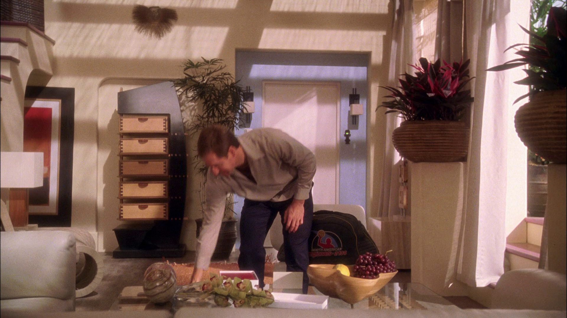 extant_StarTrek_ENT_1x25-TwoDaysAndTwoNights_0547.jpg