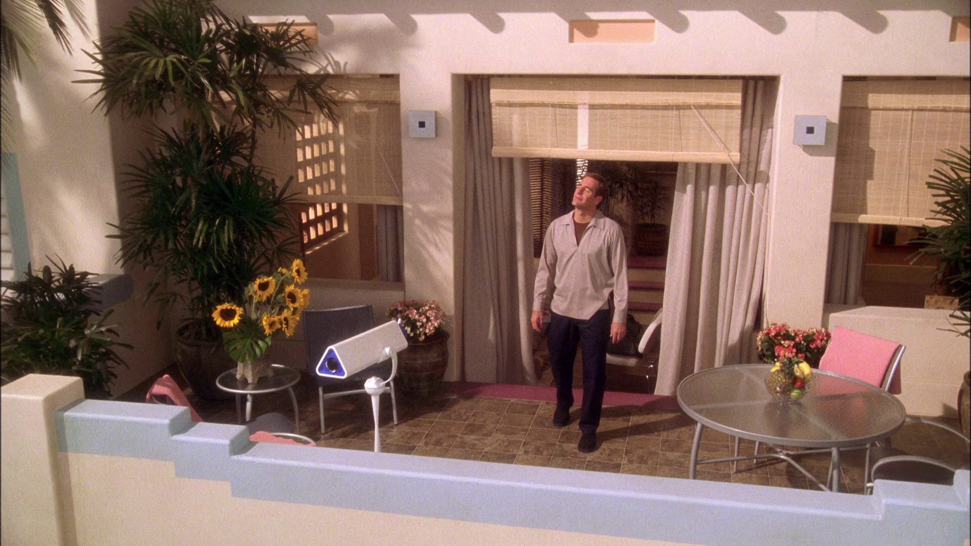 extant_StarTrek_ENT_1x25-TwoDaysAndTwoNights_0560.jpg