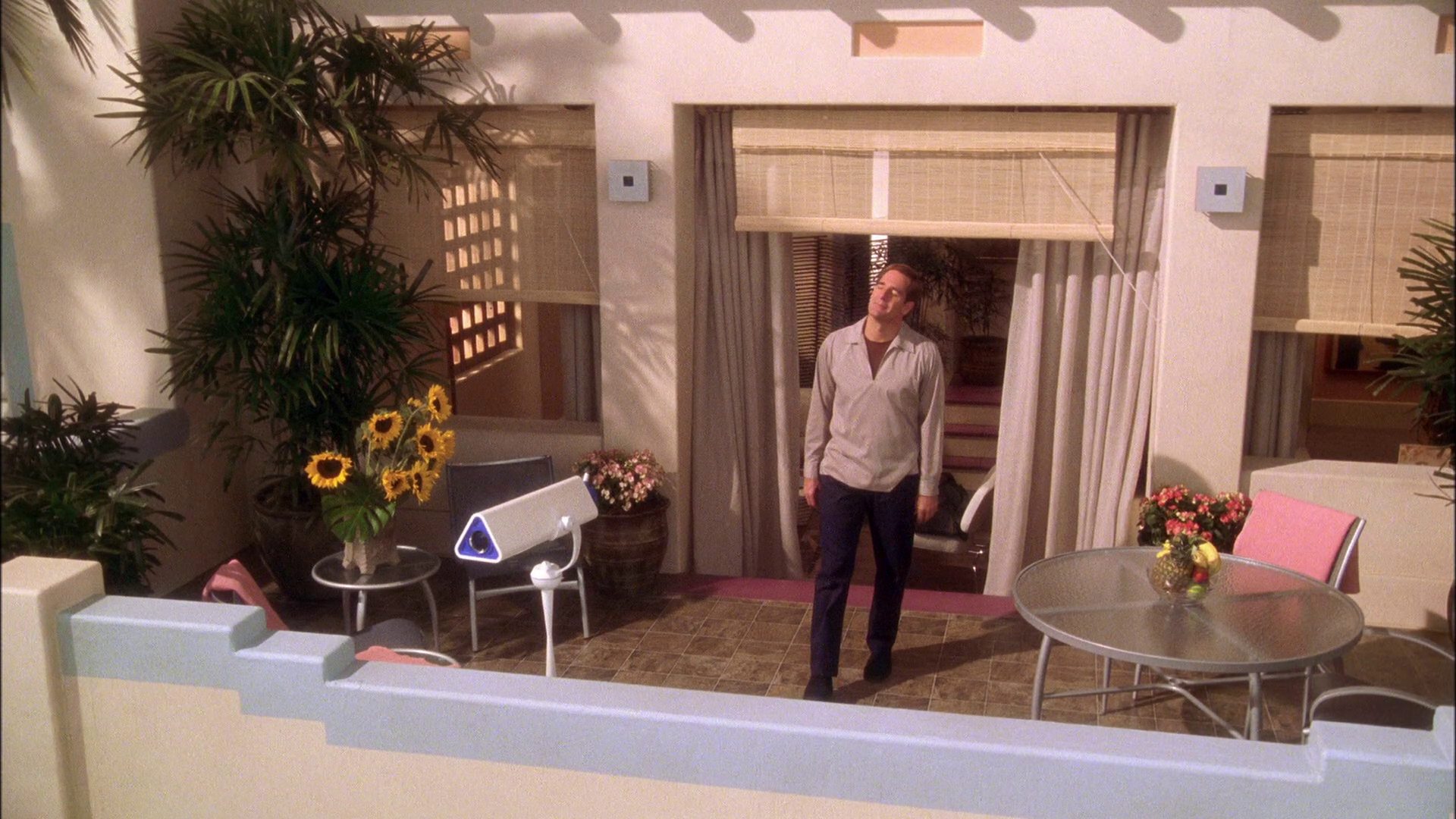 extant_StarTrek_ENT_1x25-TwoDaysAndTwoNights_0561.jpg