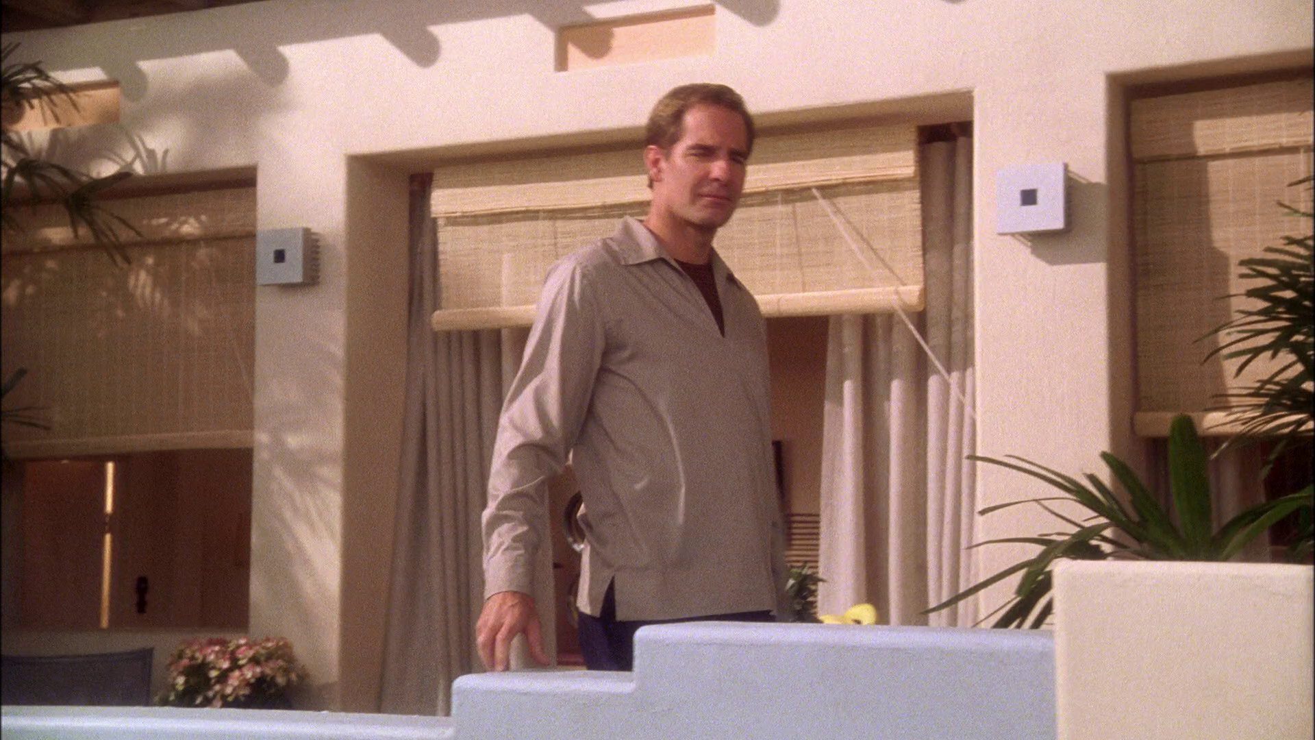 extant_StarTrek_ENT_1x25-TwoDaysAndTwoNights_0582.jpg
