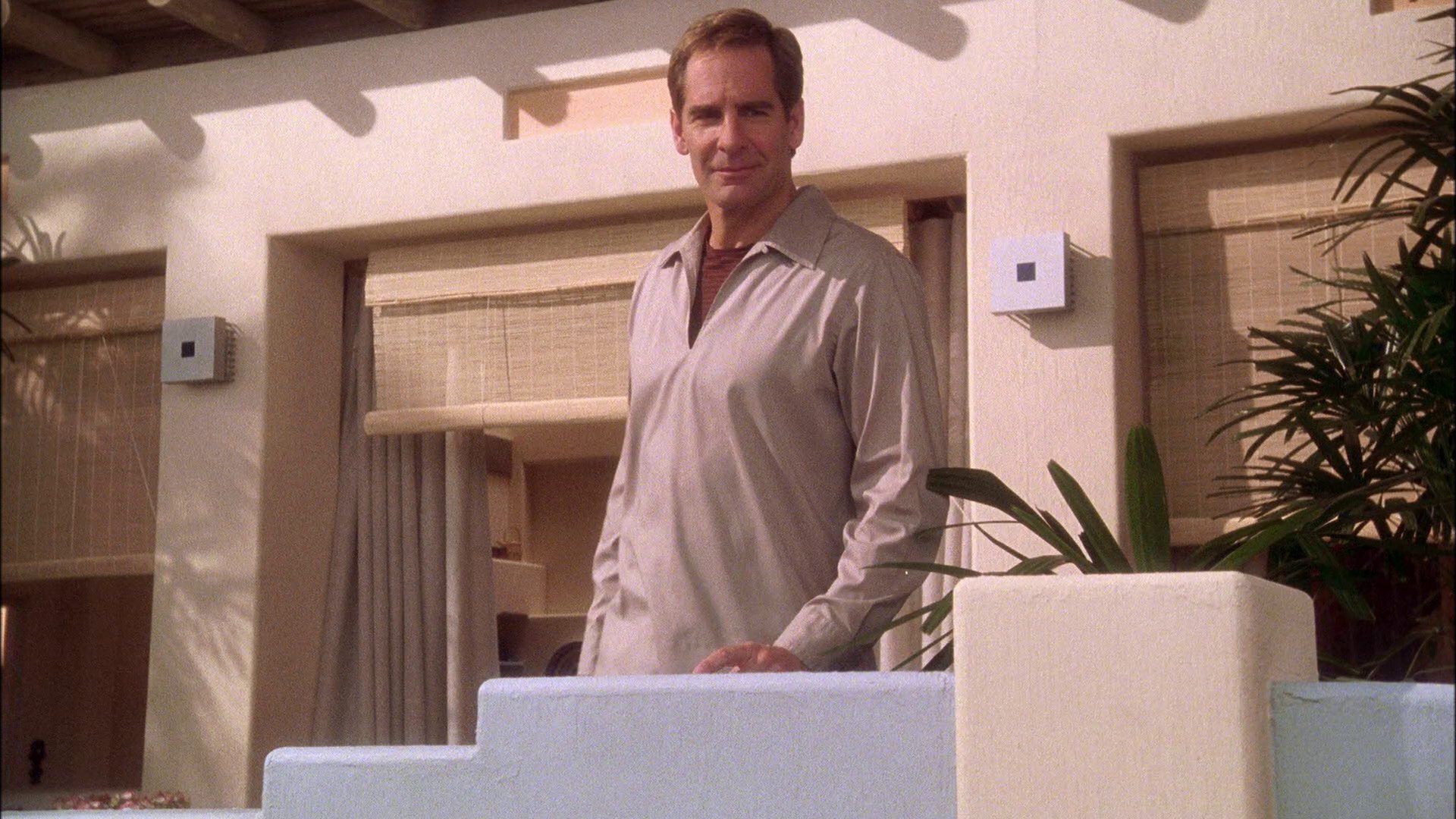 extant_StarTrek_ENT_1x25-TwoDaysAndTwoNights_0591.jpg