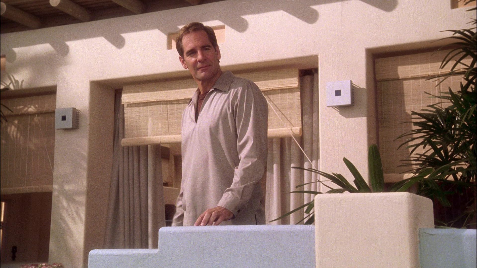 extant_StarTrek_ENT_1x25-TwoDaysAndTwoNights_0593.jpg