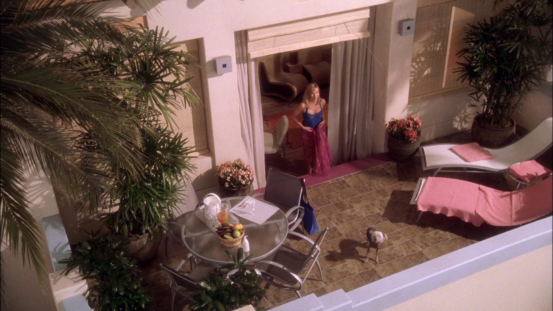 extant_StarTrek_ENT_1x25-TwoDaysAndTwoNights_0596.jpg