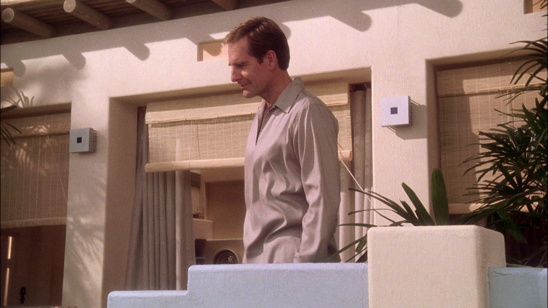 extant_StarTrek_ENT_1x25-TwoDaysAndTwoNights_0624.jpg