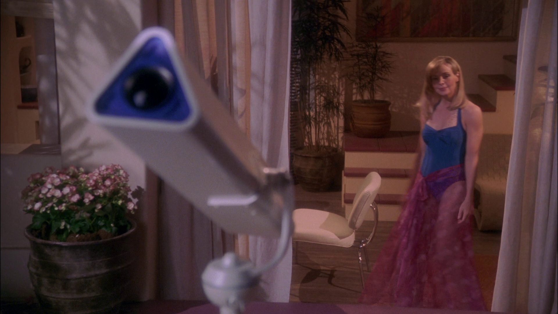 extant_StarTrek_ENT_1x25-TwoDaysAndTwoNights_0823.jpg