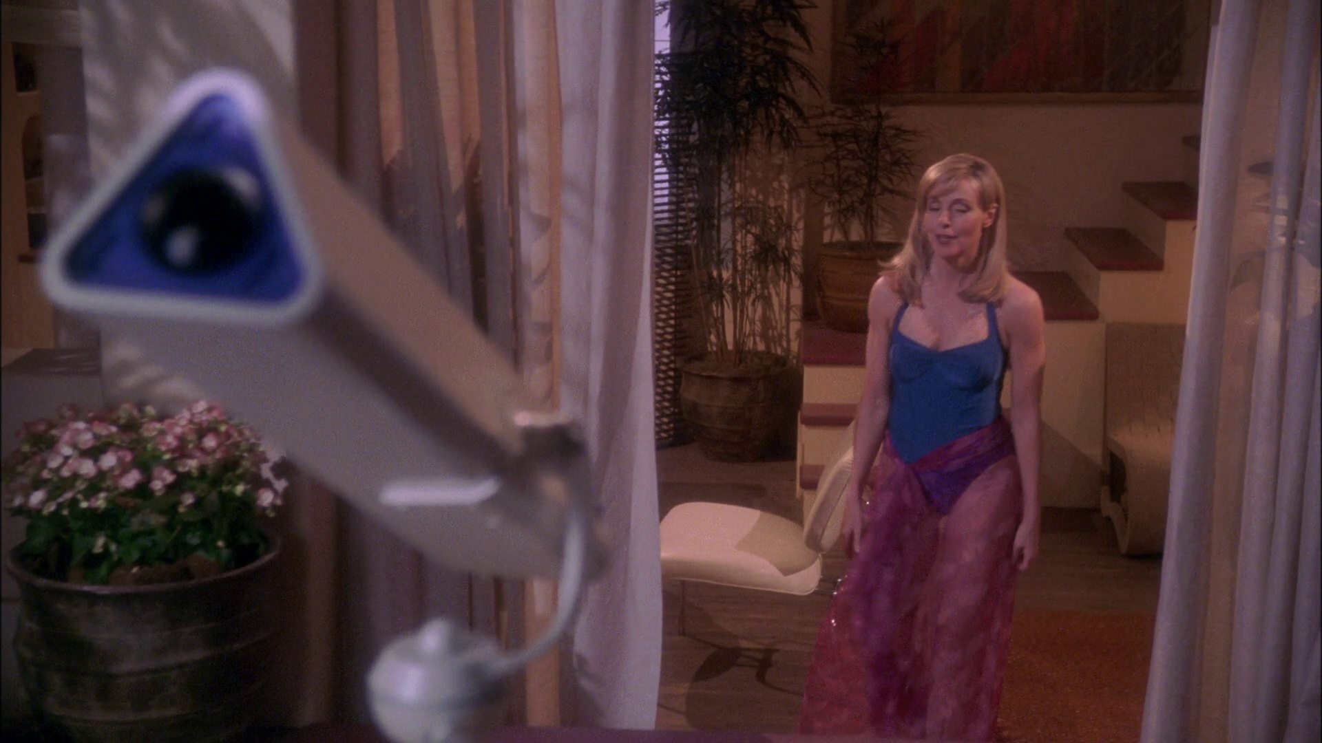 extant_StarTrek_ENT_1x25-TwoDaysAndTwoNights_0824.jpg