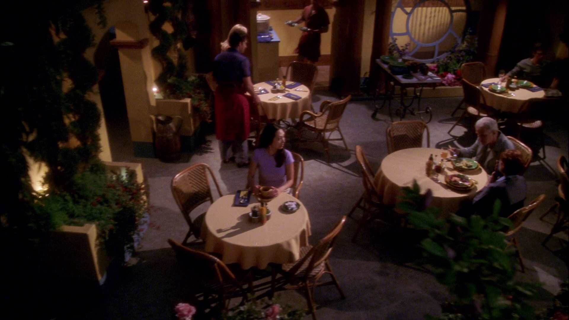 extant_StarTrek_ENT_1x25-TwoDaysAndTwoNights_0990.jpg