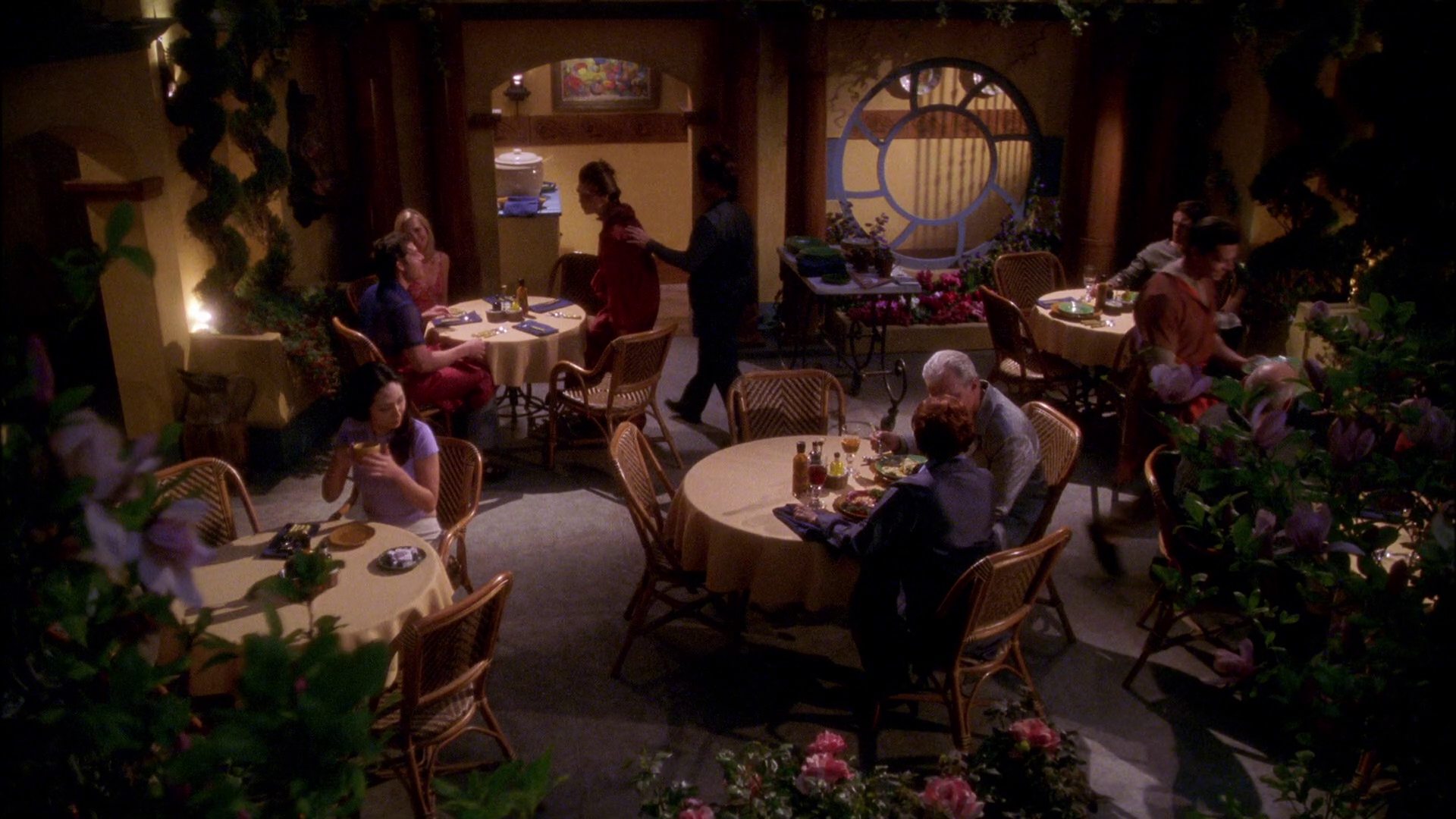 extant_StarTrek_ENT_1x25-TwoDaysAndTwoNights_0996.jpg