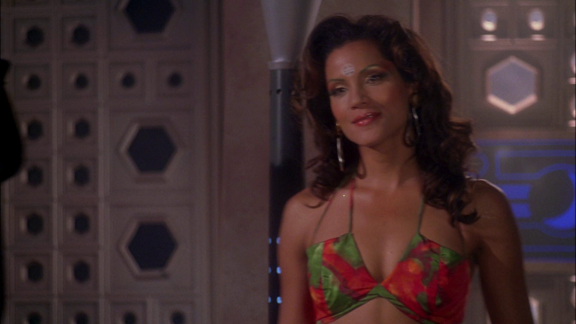 extant_StarTrek_ENT_1x25-TwoDaysAndTwoNights_1297.jpg