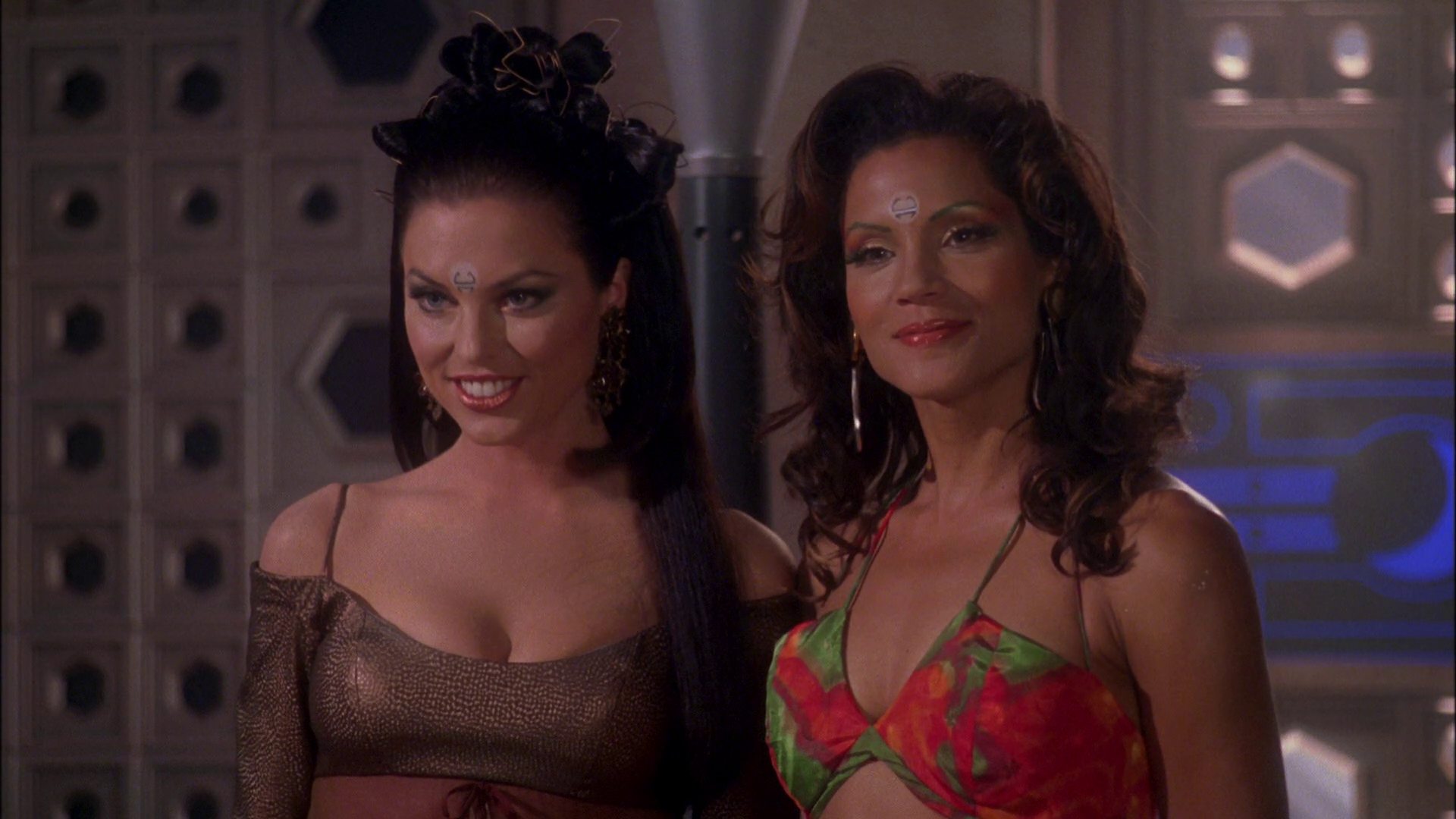 extant_StarTrek_ENT_1x25-TwoDaysAndTwoNights_1299.jpg