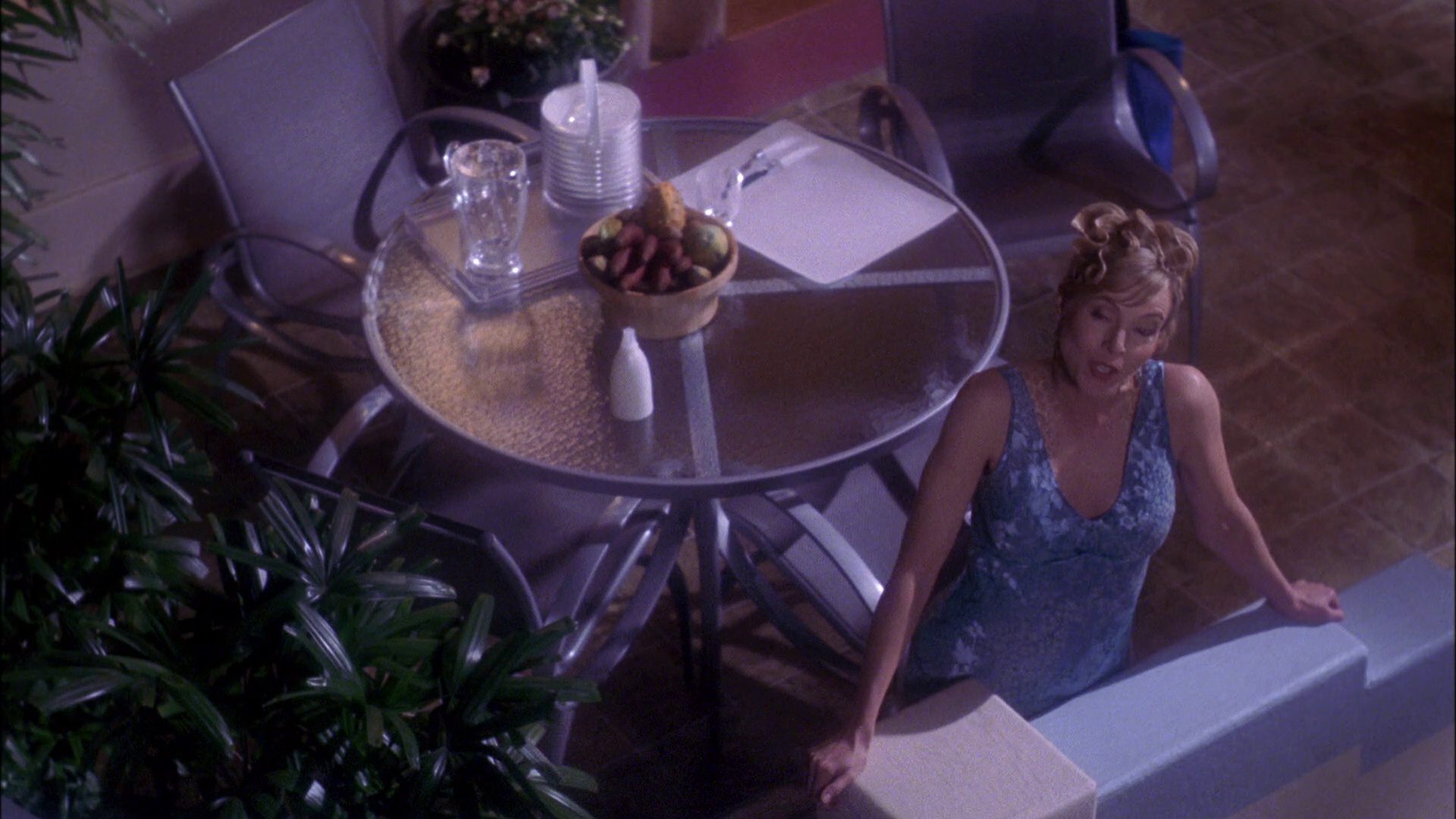 extant_StarTrek_ENT_1x25-TwoDaysAndTwoNights_1416.jpg