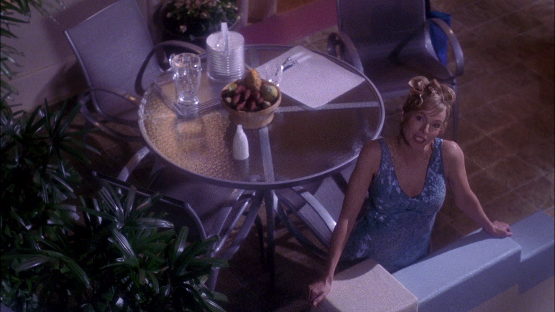 extant_StarTrek_ENT_1x25-TwoDaysAndTwoNights_1417.jpg