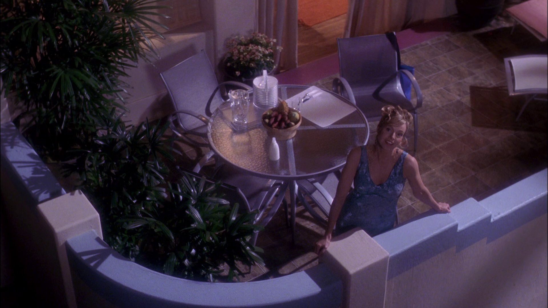 extant_StarTrek_ENT_1x25-TwoDaysAndTwoNights_1421.jpg