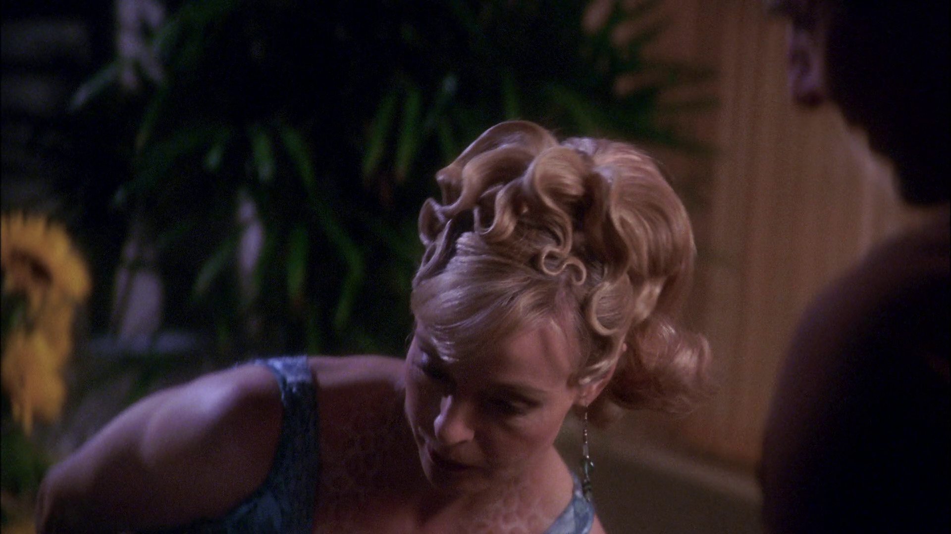 extant_StarTrek_ENT_1x25-TwoDaysAndTwoNights_1482.jpg