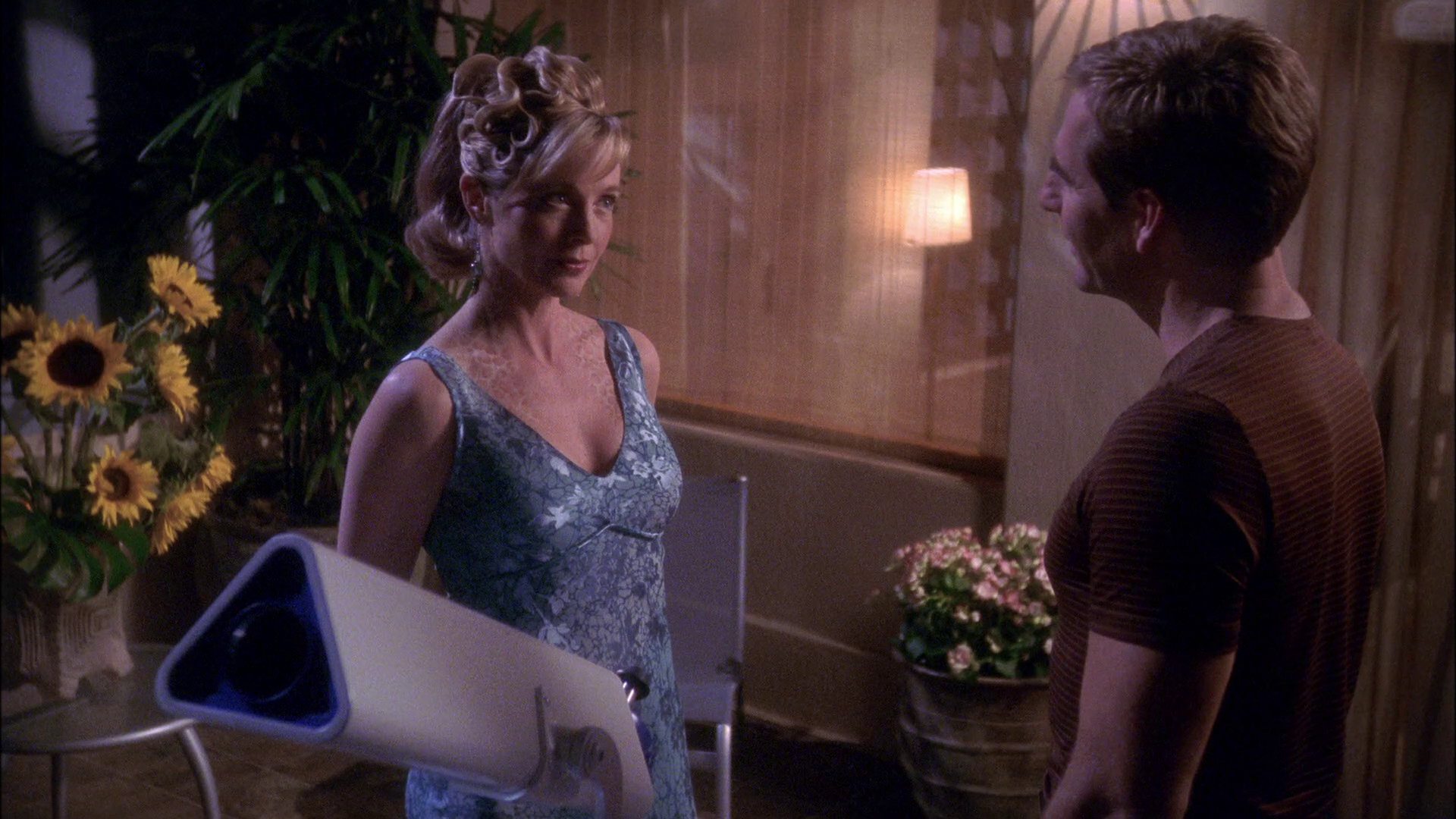 extant_StarTrek_ENT_1x25-TwoDaysAndTwoNights_1532.jpg