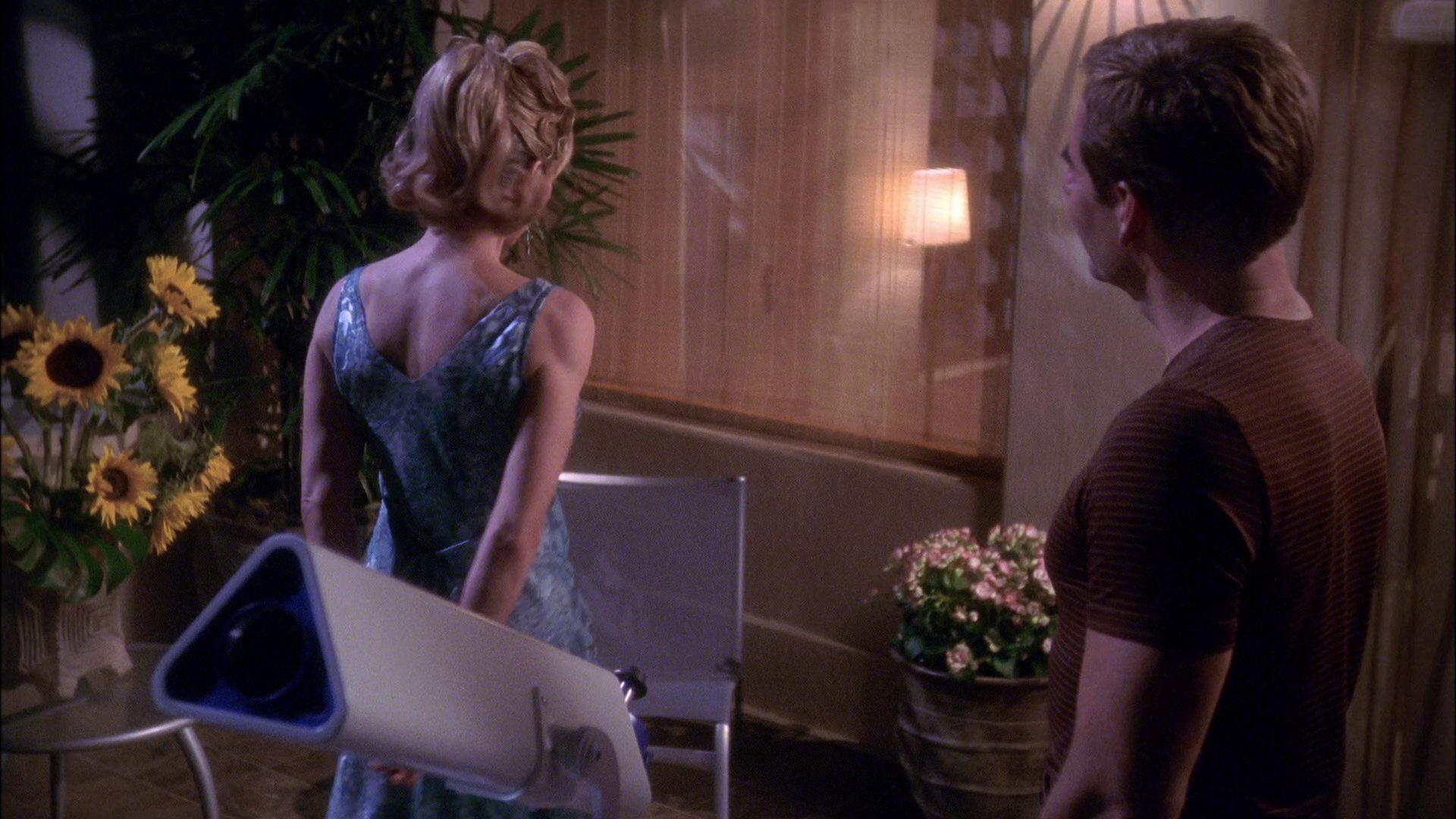 extant_StarTrek_ENT_1x25-TwoDaysAndTwoNights_1535.jpg