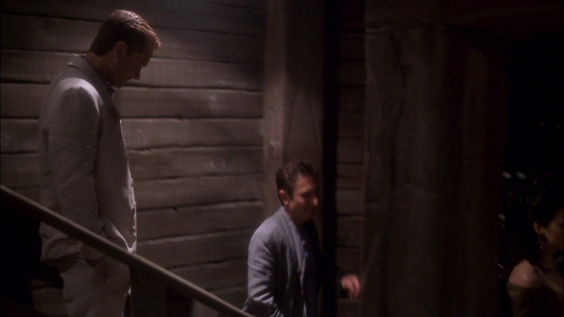 extant_StarTrek_ENT_1x25-TwoDaysAndTwoNights_1692.jpg