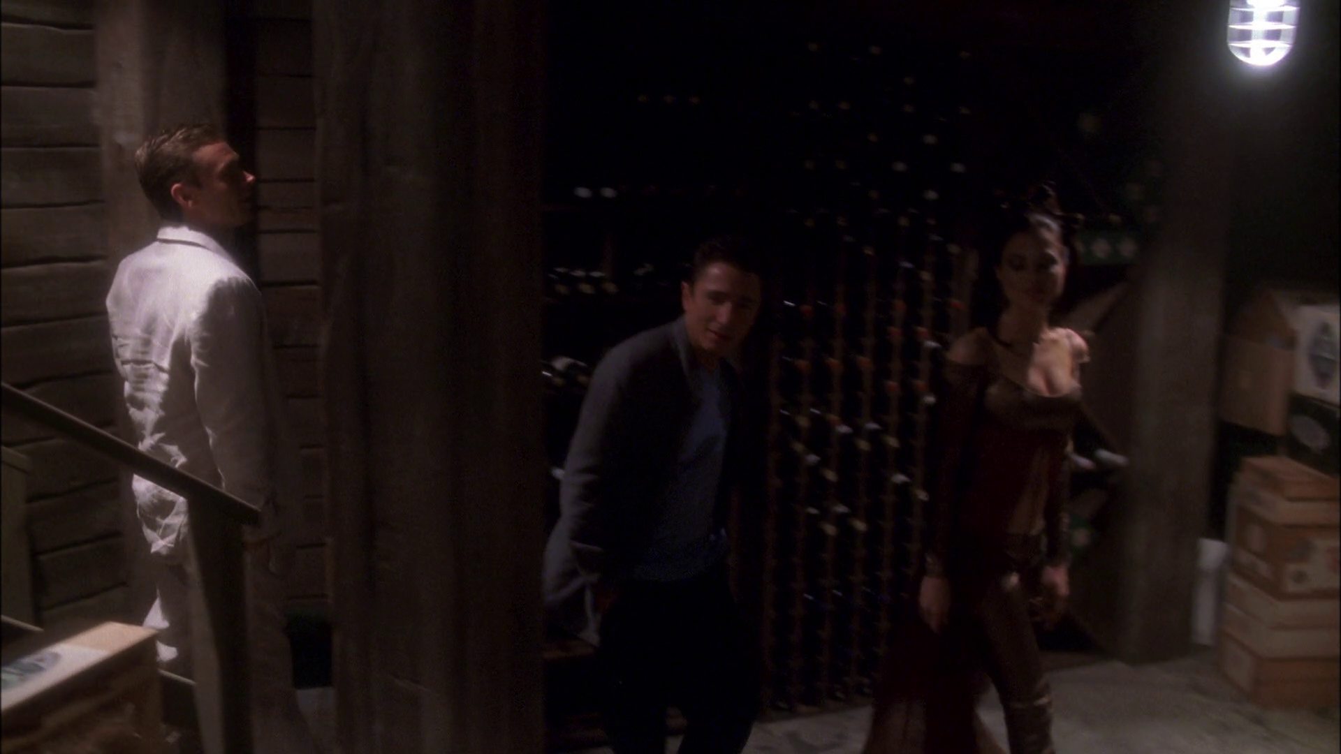 extant_StarTrek_ENT_1x25-TwoDaysAndTwoNights_1694.jpg