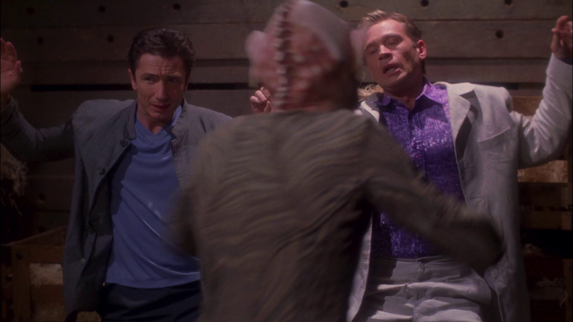 extant_StarTrek_ENT_1x25-TwoDaysAndTwoNights_1750.jpg
