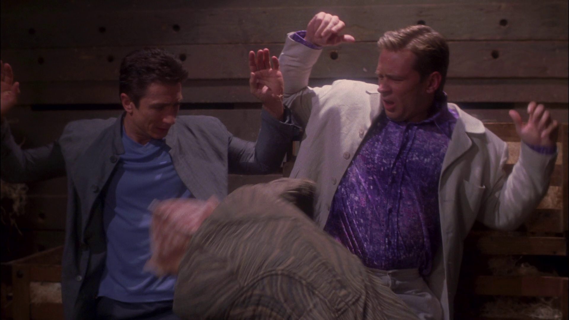 extant_StarTrek_ENT_1x25-TwoDaysAndTwoNights_1753.jpg
