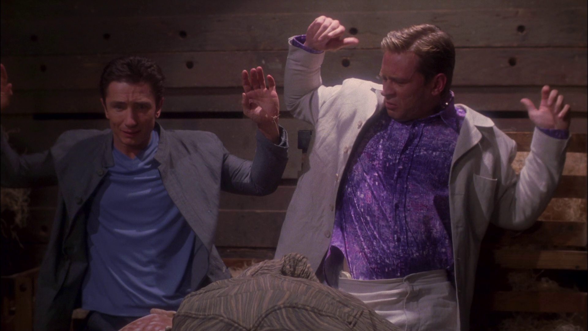 extant_StarTrek_ENT_1x25-TwoDaysAndTwoNights_1755.jpg