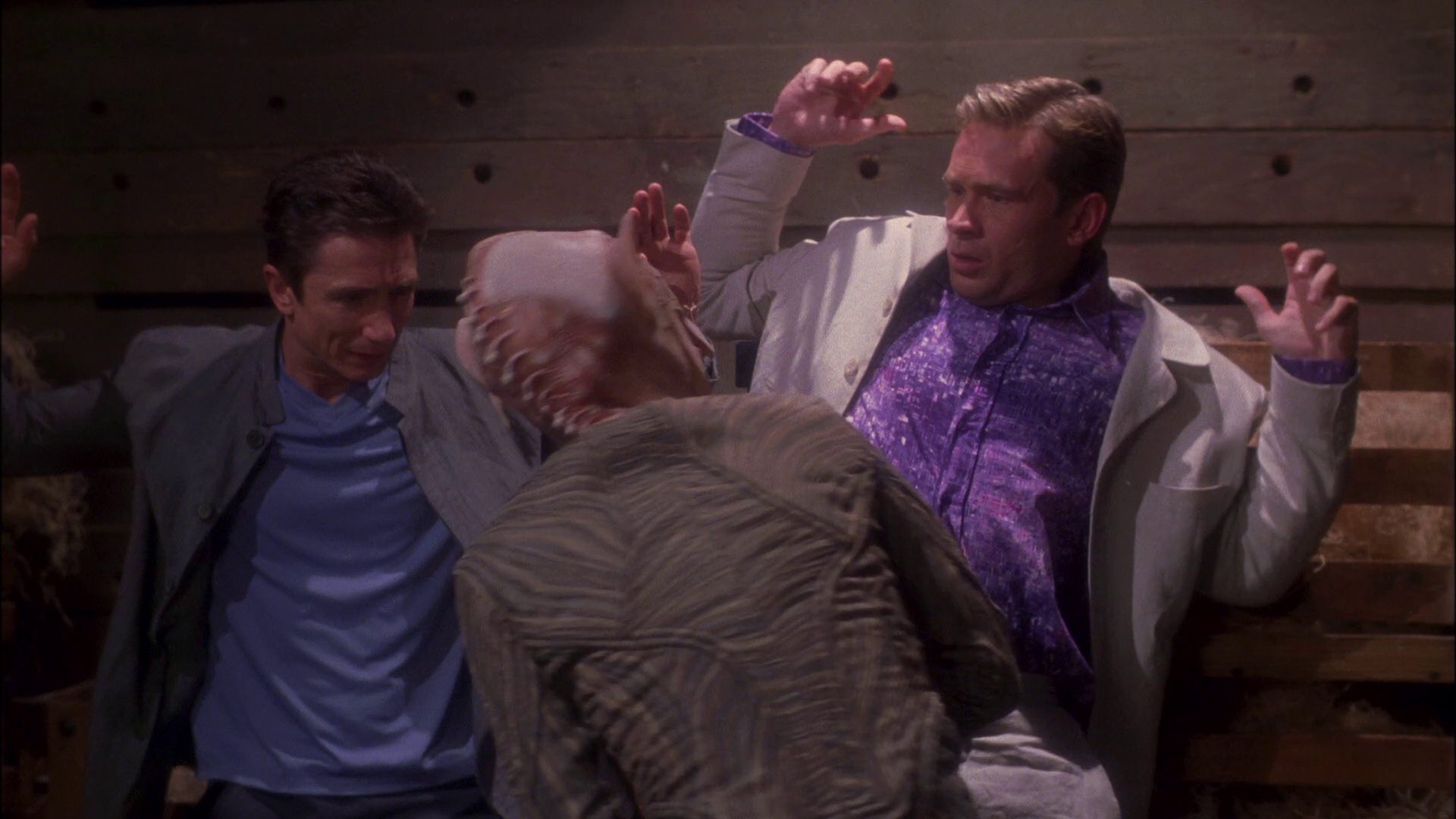 extant_StarTrek_ENT_1x25-TwoDaysAndTwoNights_1757.jpg
