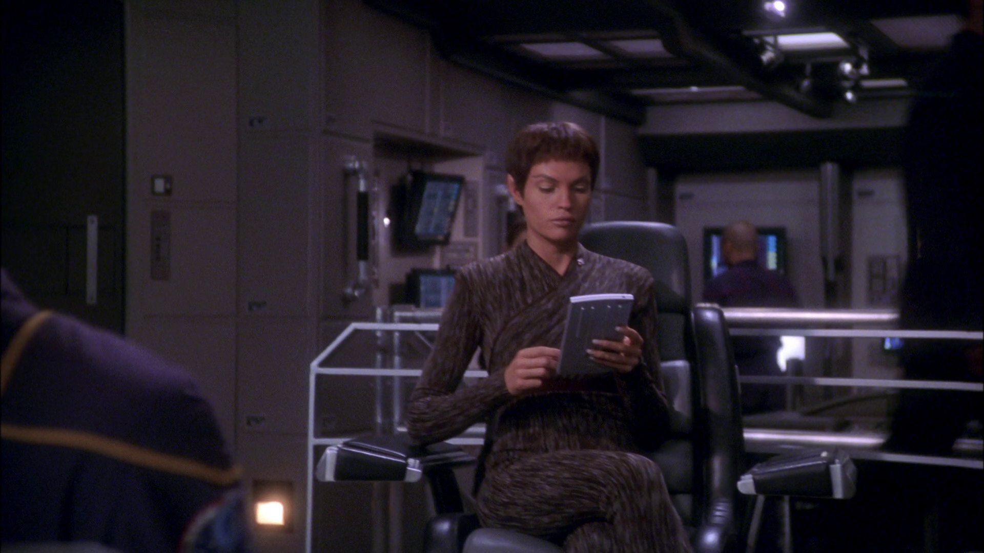 extant_StarTrek_ENT_1x25-TwoDaysAndTwoNights_1803.jpg