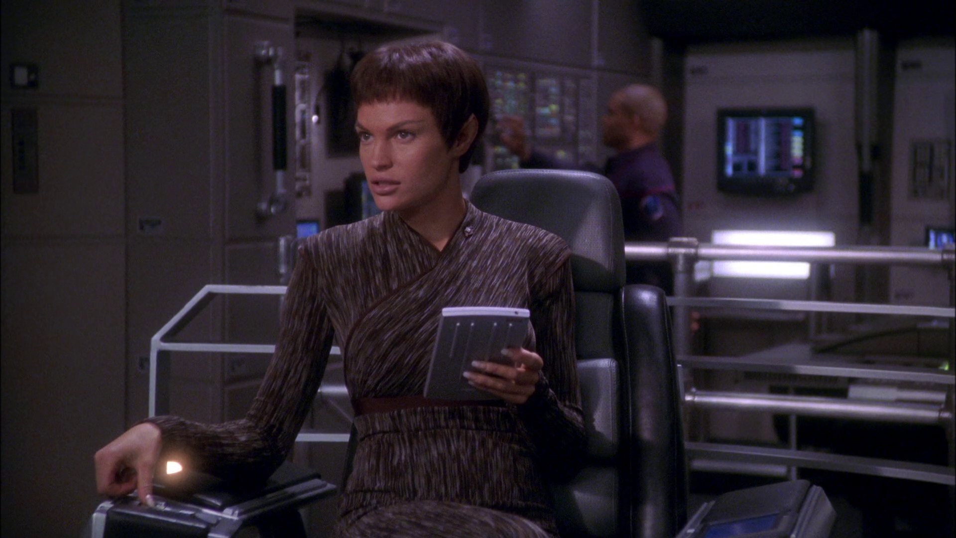 extant_StarTrek_ENT_1x25-TwoDaysAndTwoNights_1815.jpg