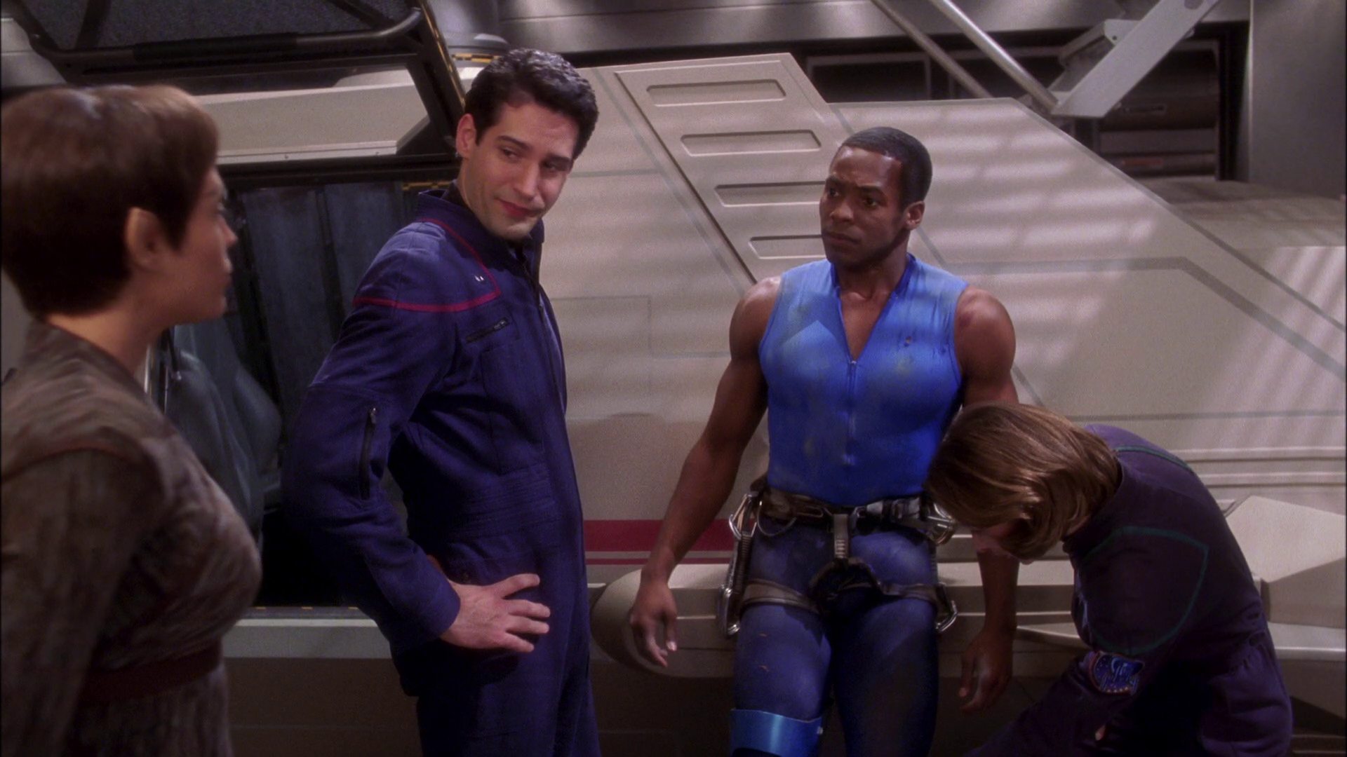 extant_StarTrek_ENT_1x25-TwoDaysAndTwoNights_1855.jpg