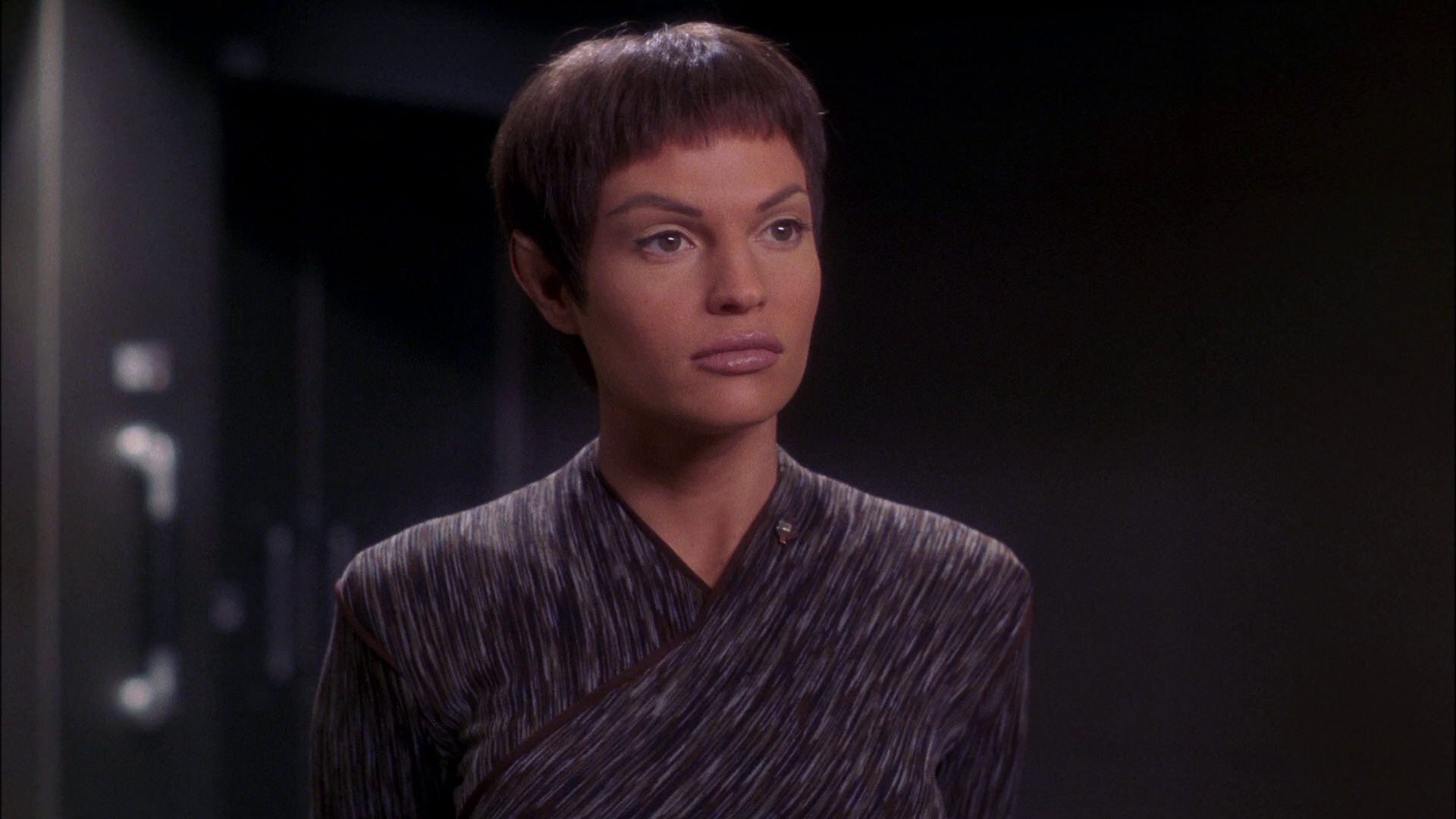 extant_StarTrek_ENT_1x25-TwoDaysAndTwoNights_1863.jpg