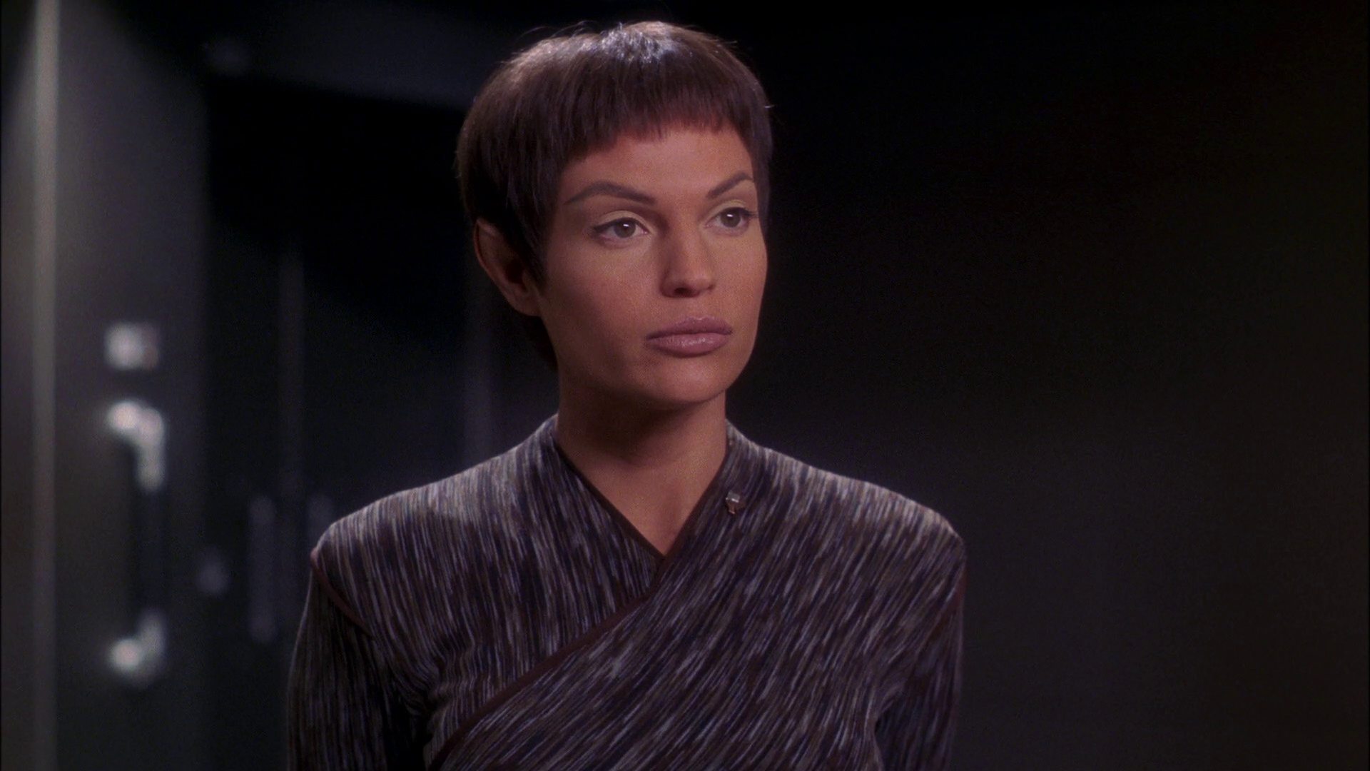 extant_StarTrek_ENT_1x25-TwoDaysAndTwoNights_1865.jpg