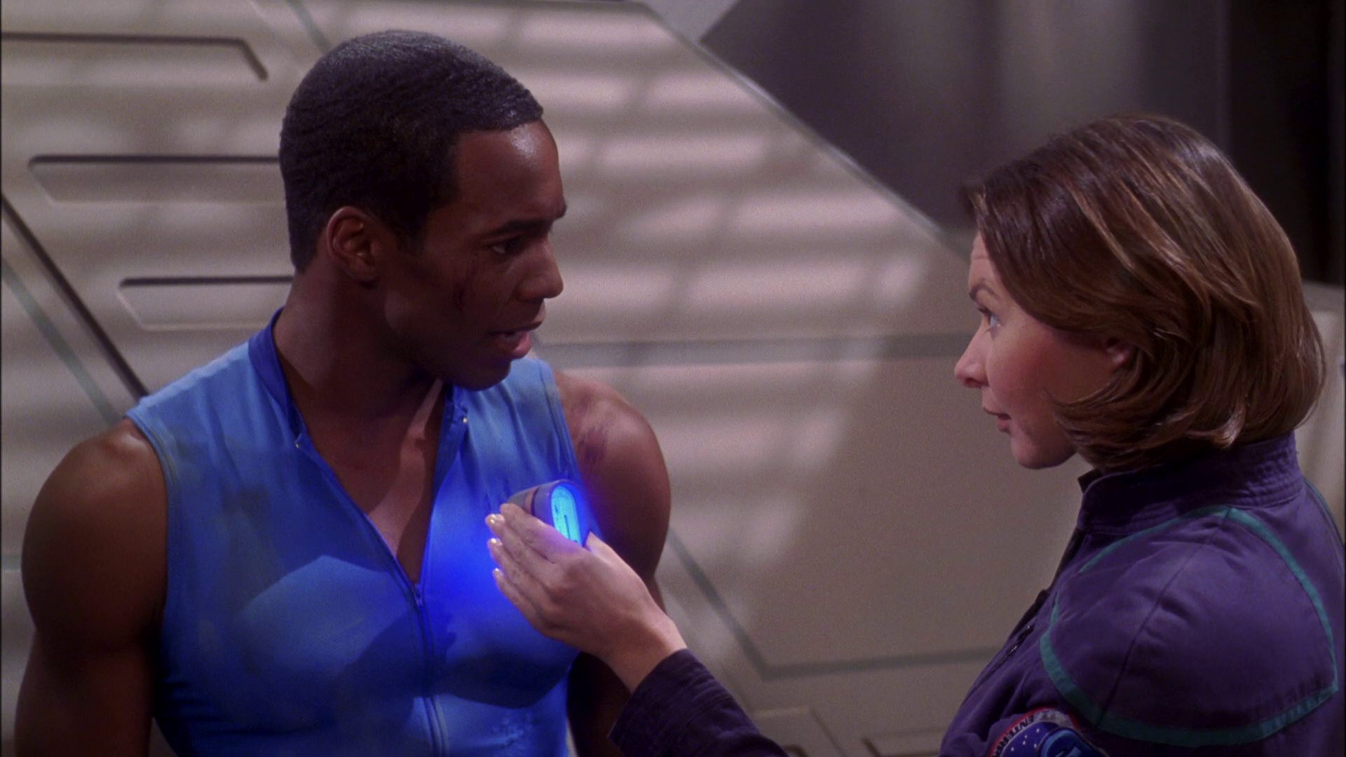 extant_StarTrek_ENT_1x25-TwoDaysAndTwoNights_1886.jpg