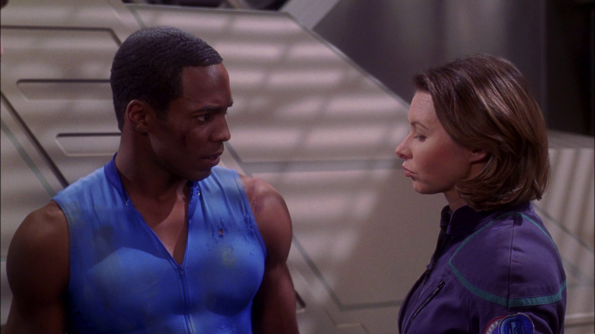 extant_StarTrek_ENT_1x25-TwoDaysAndTwoNights_1913.jpg