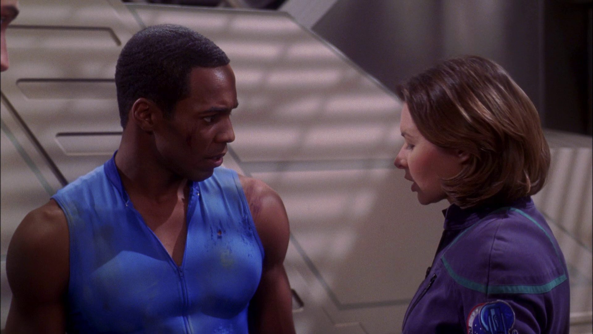 extant_StarTrek_ENT_1x25-TwoDaysAndTwoNights_1916.jpg