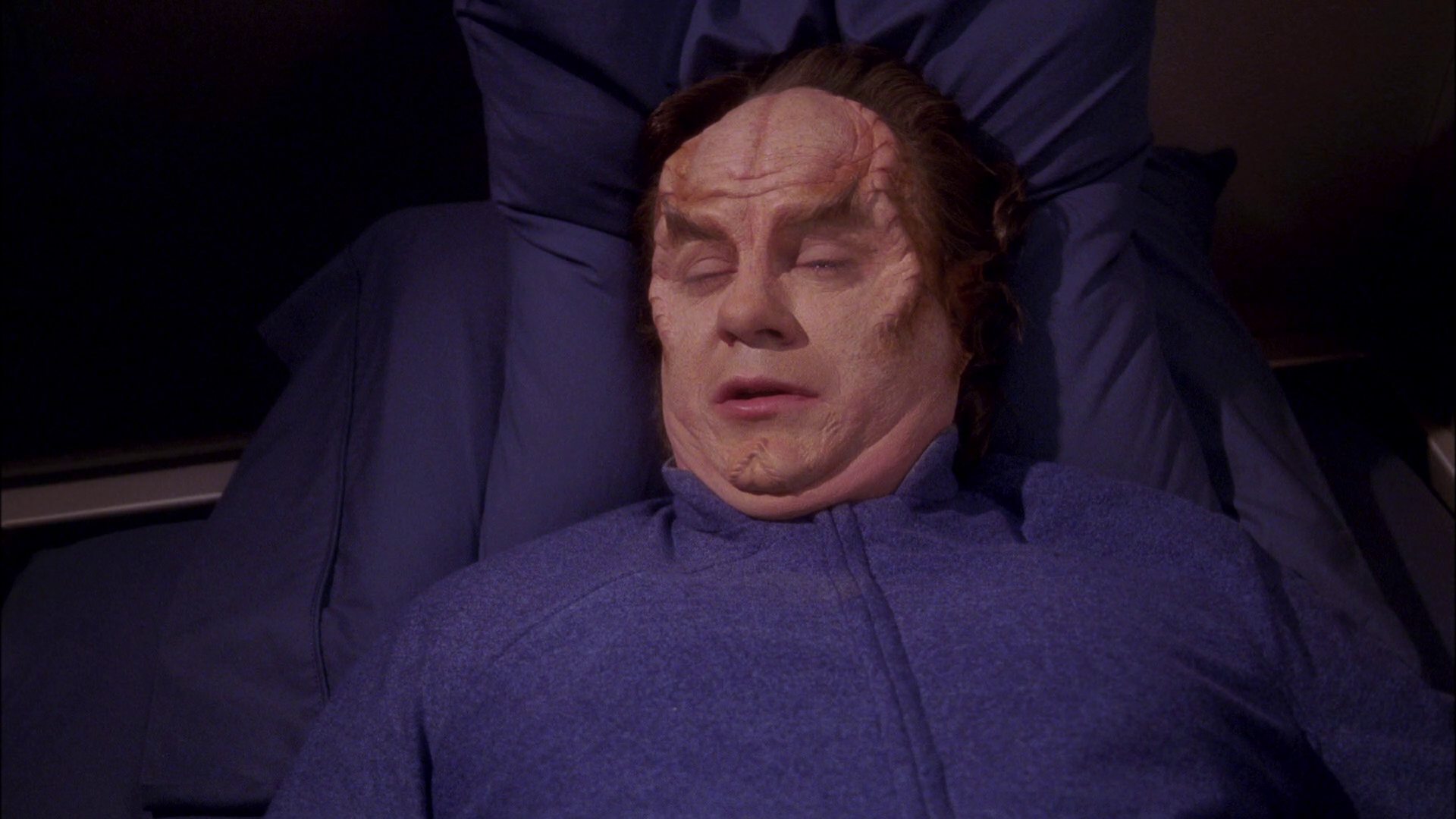 extant_StarTrek_ENT_1x25-TwoDaysAndTwoNights_2542.jpg