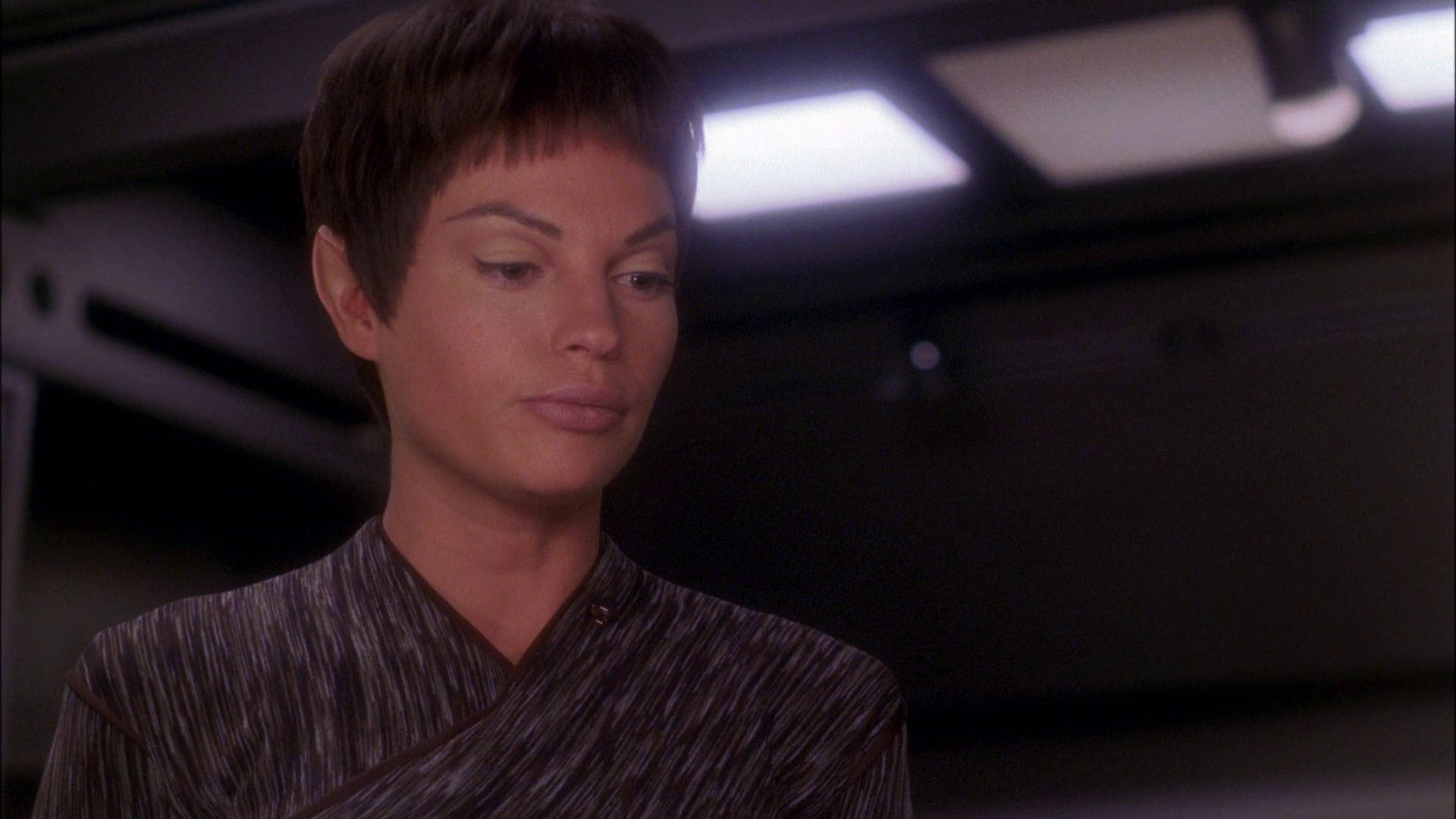 extant_StarTrek_ENT_1x25-TwoDaysAndTwoNights_2556.jpg