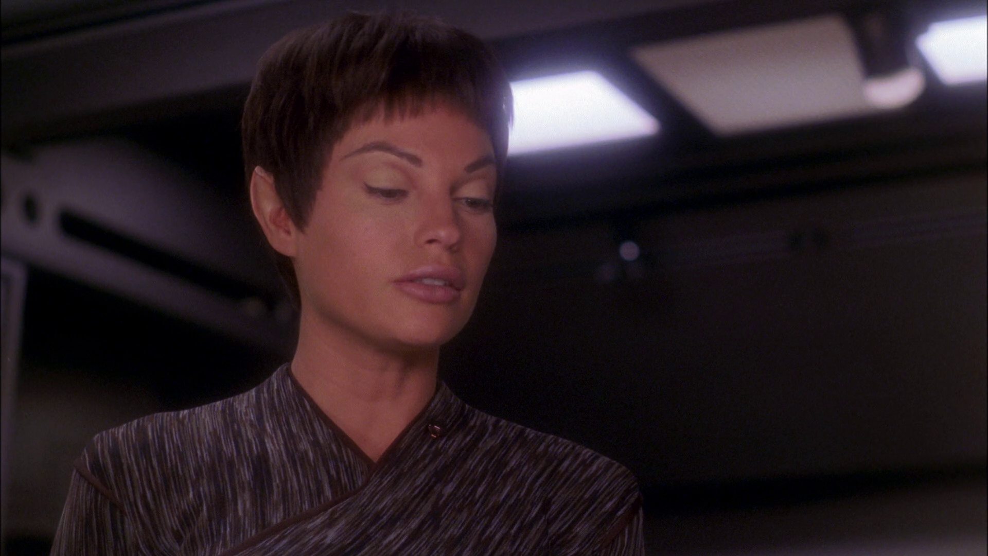 extant_StarTrek_ENT_1x25-TwoDaysAndTwoNights_2574.jpg